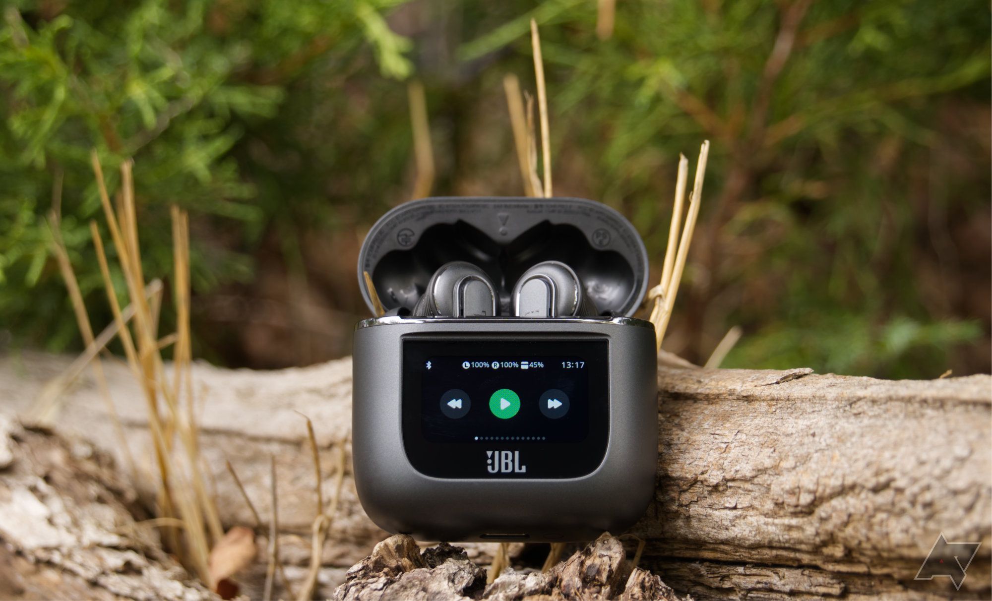 Extra brainy: JBL Tour Pro 2 earbuds boast world's first smart charging case