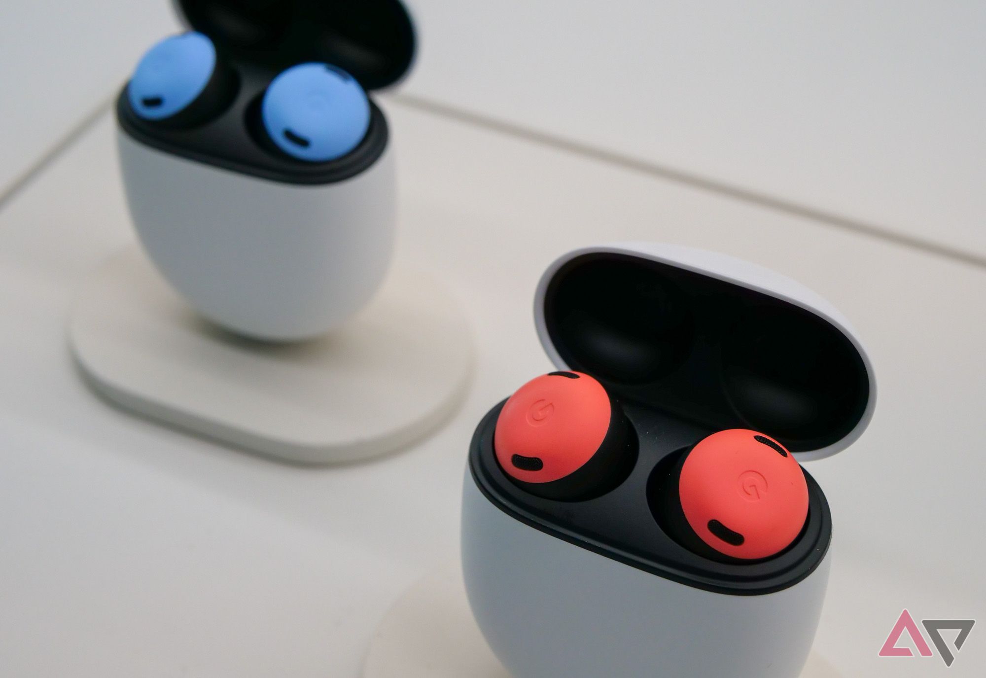 販売初売Google PIXEL BUDS PRO CORAL ORANGE ヘッドホン