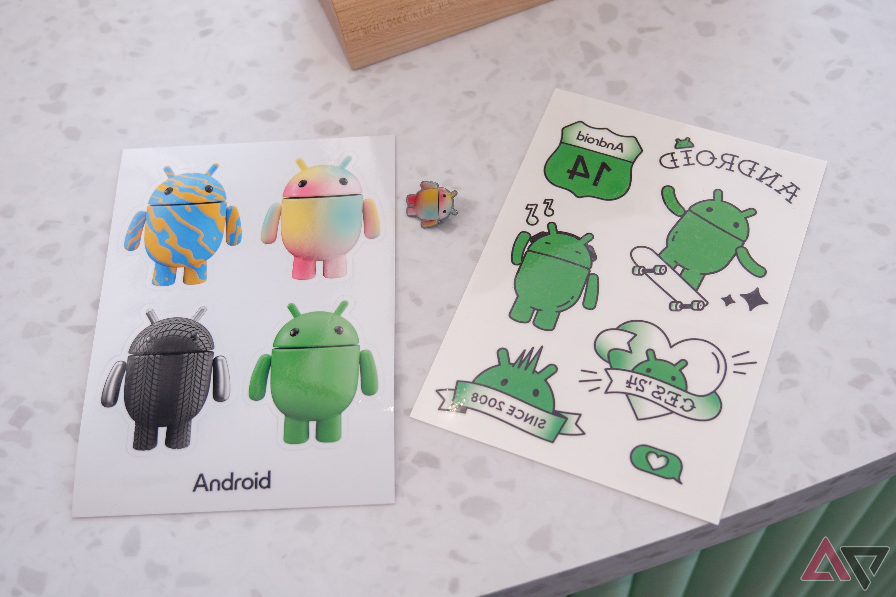 Android-themed stickers and temporary tattoos