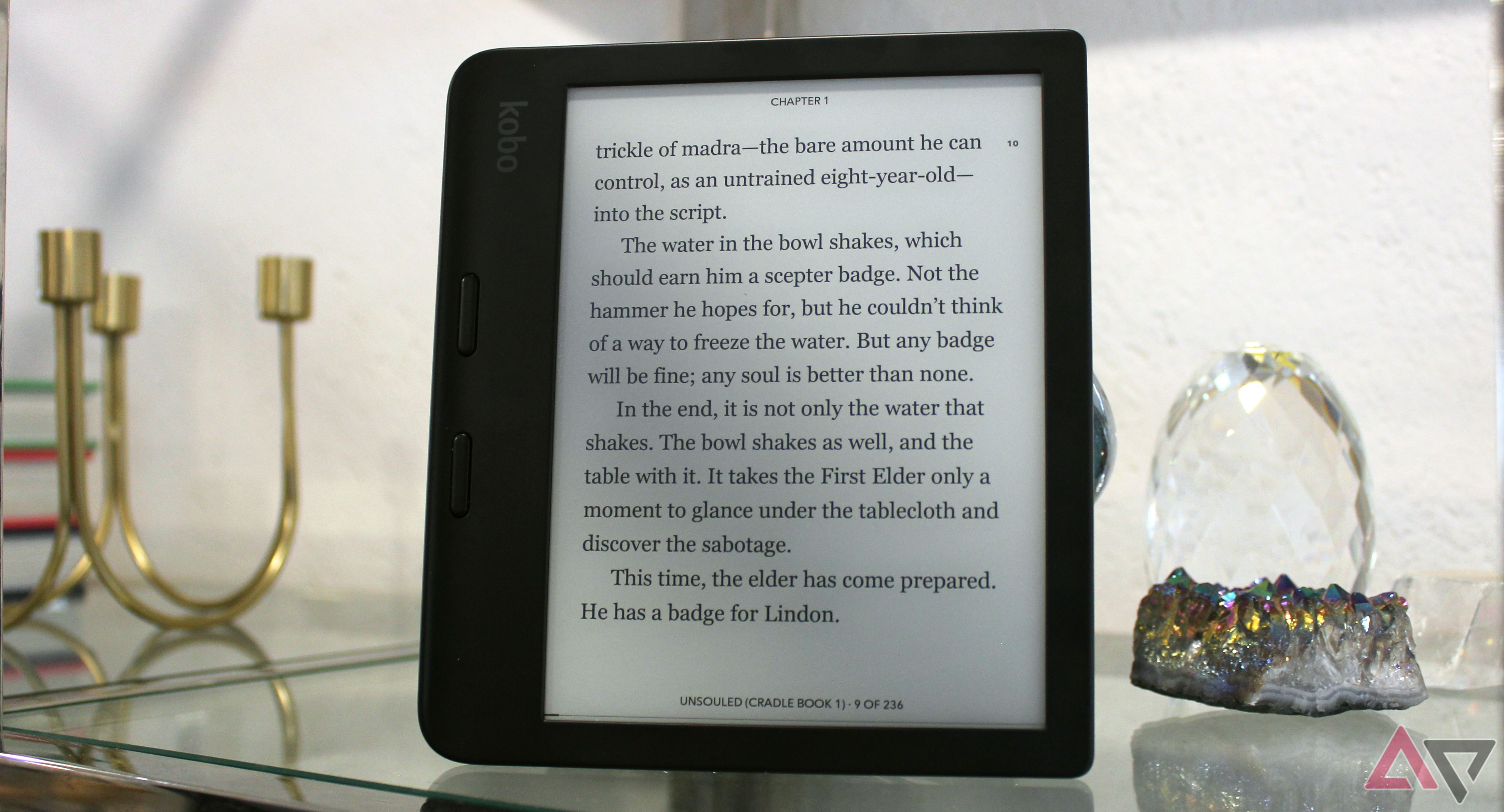 Kobo Libra 2 in light and shadow