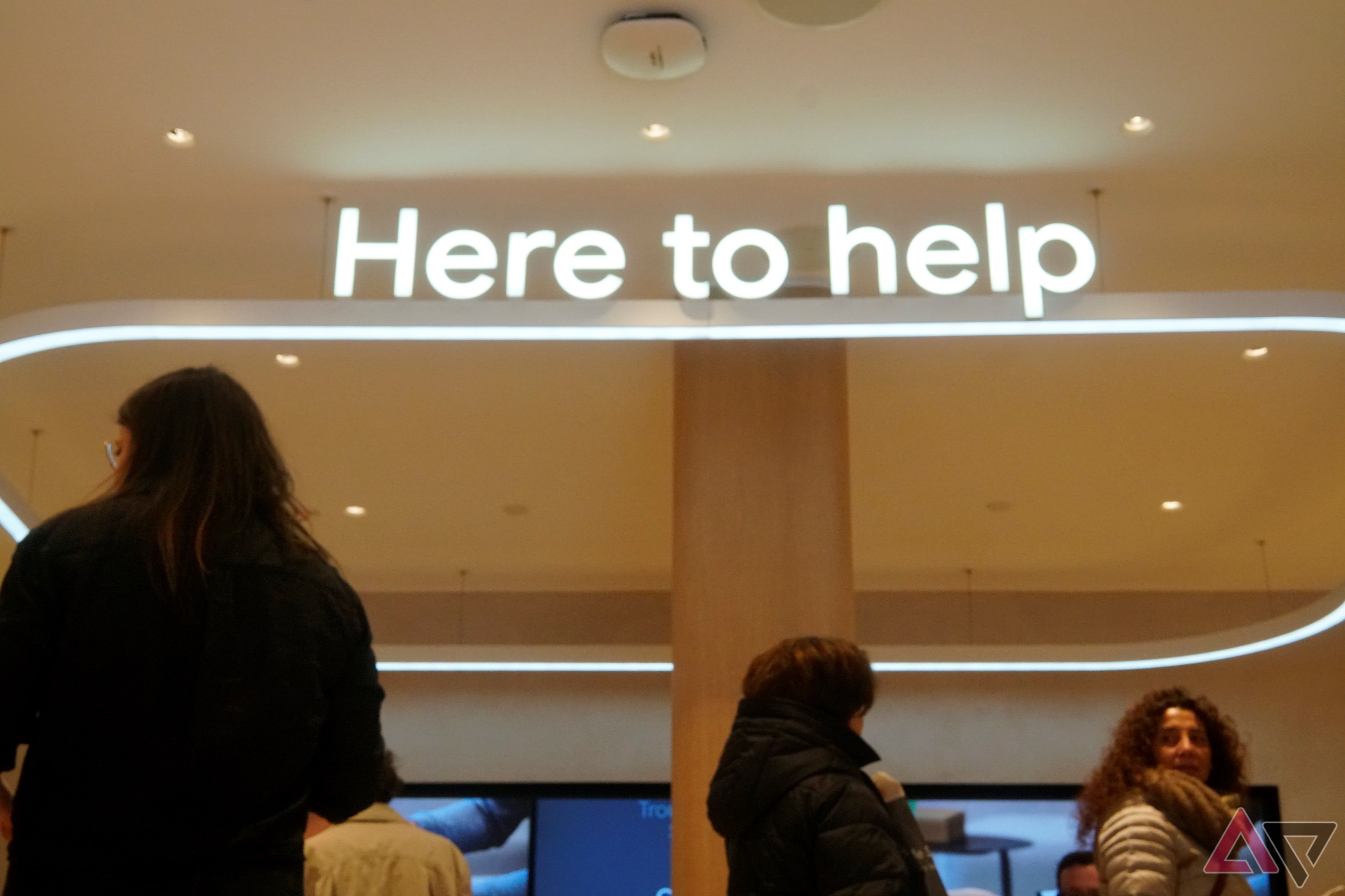 The Here to Help desk at the Google Store in Boston.