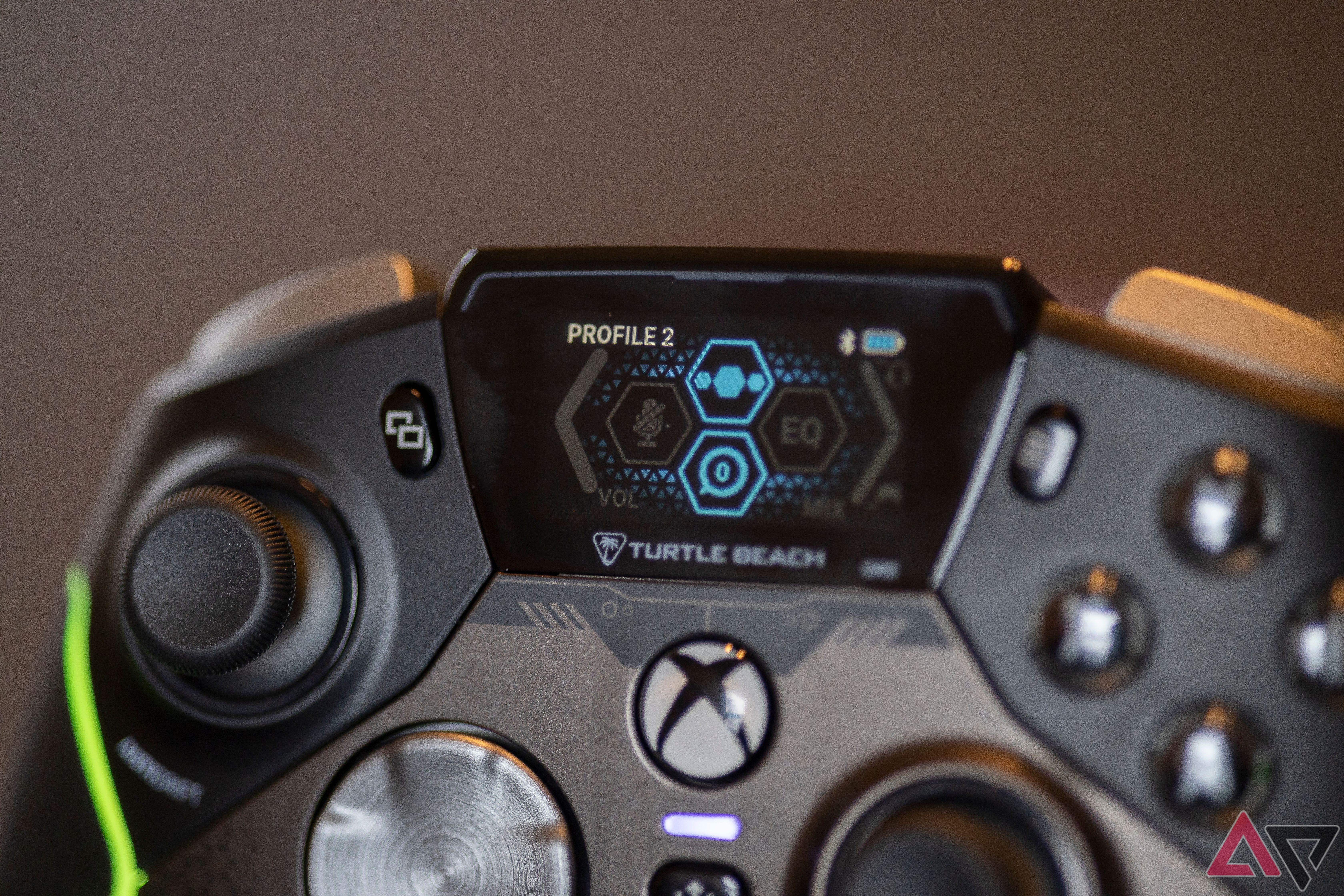 Close up of OLED display on Turtle Beach Stealth Ultra