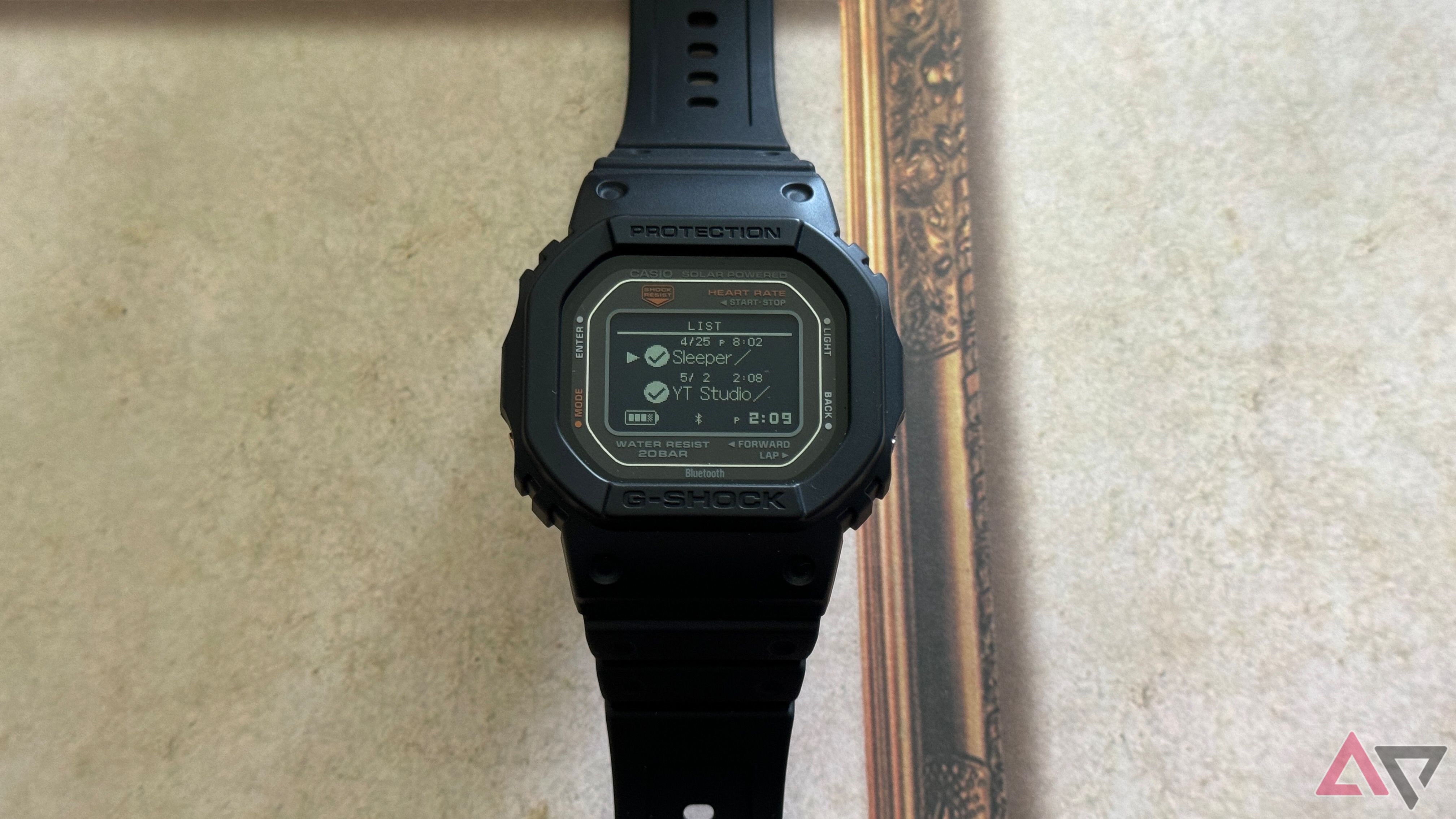 G-Shock Move DWH5600 displaying smartphone notifications