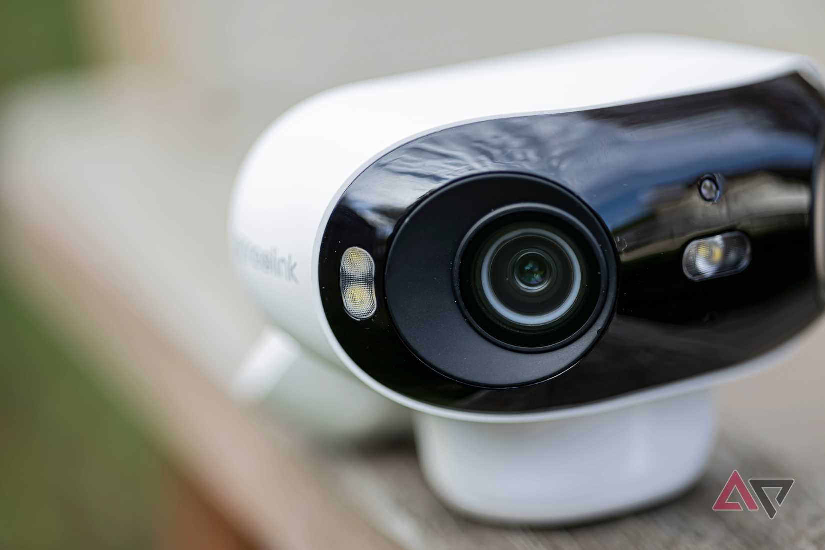 An close to the left lens on the re -weighting argus 4 Pro 