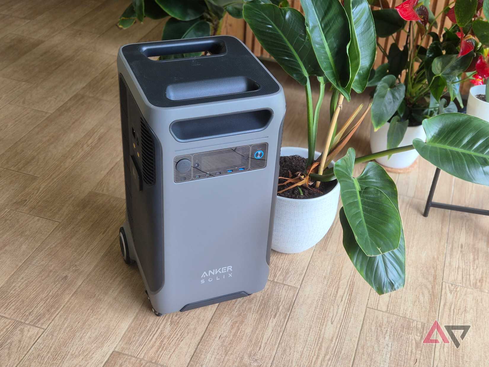 Anker F3800 power plant with background plans