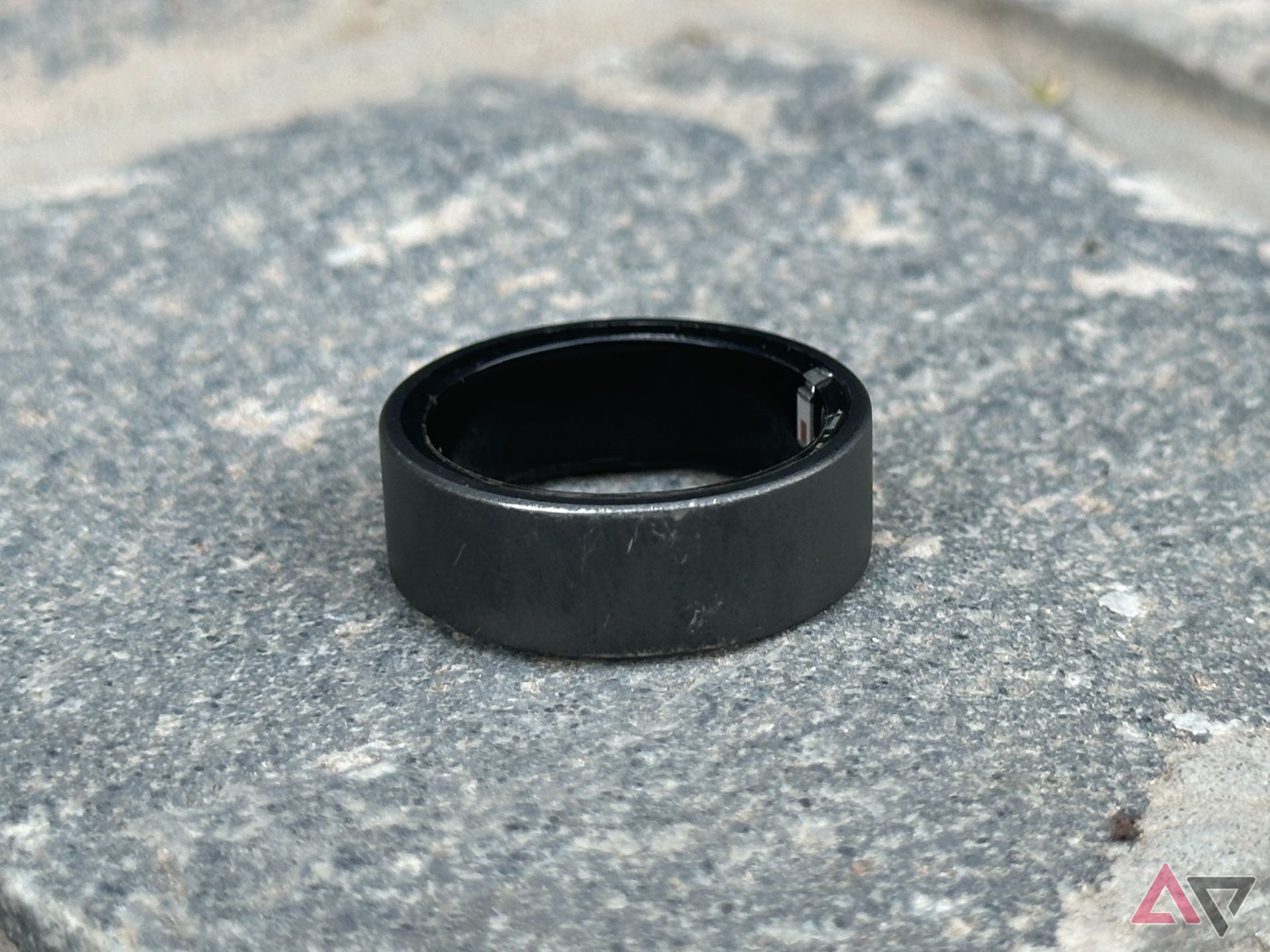 image showing scratches on ultrahuman ring air smart ring