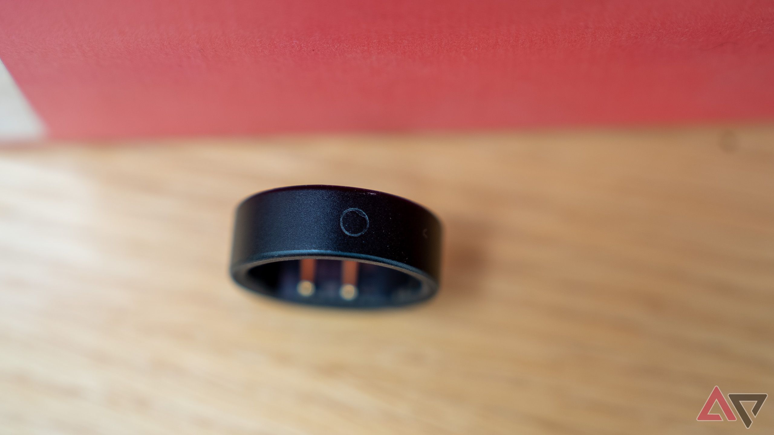 The top of Circular Ring Slim with the Circular logo