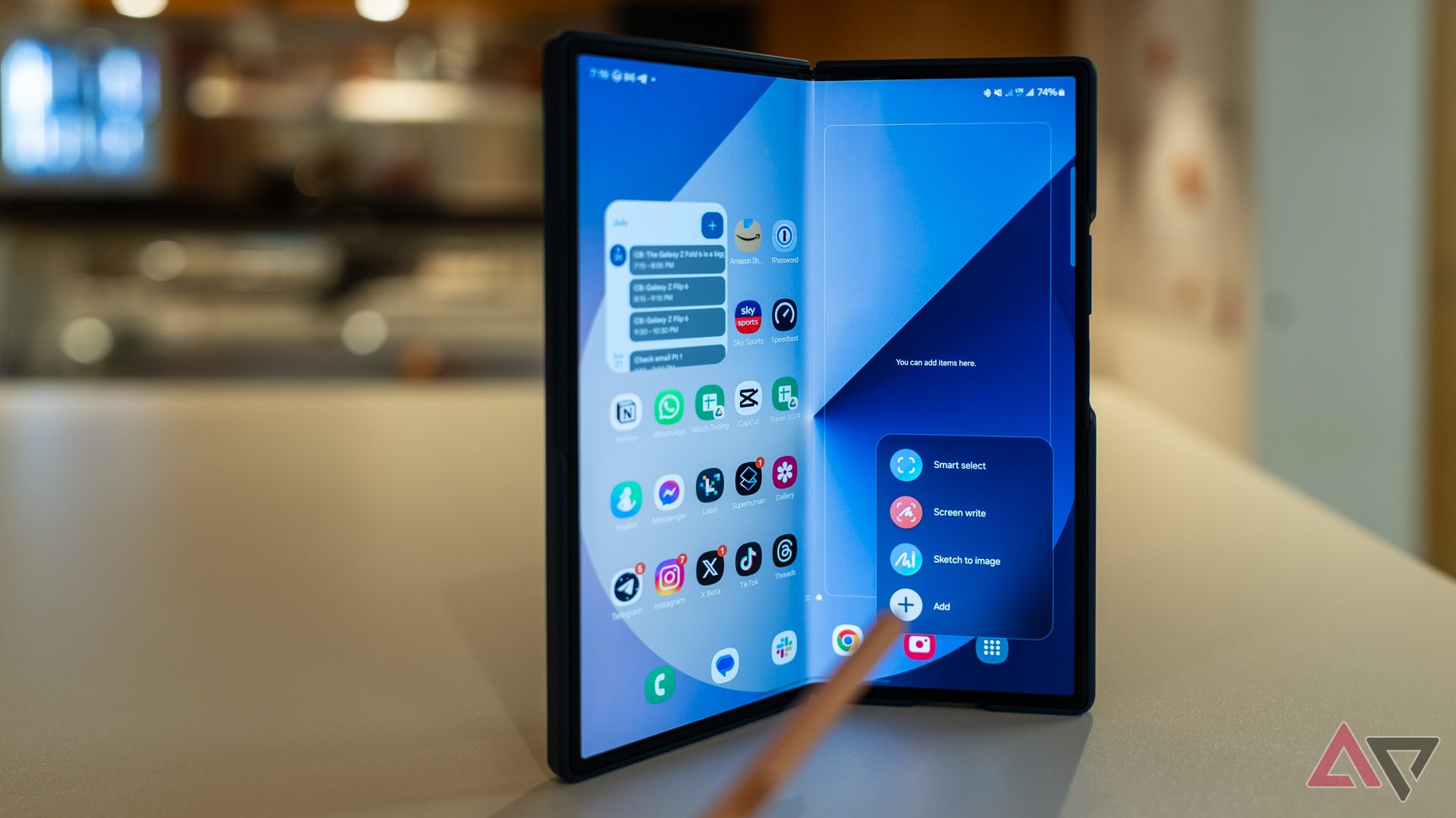 Photo showing the Samsung Galaxy Z Fold 6 S Pen Air Command menu