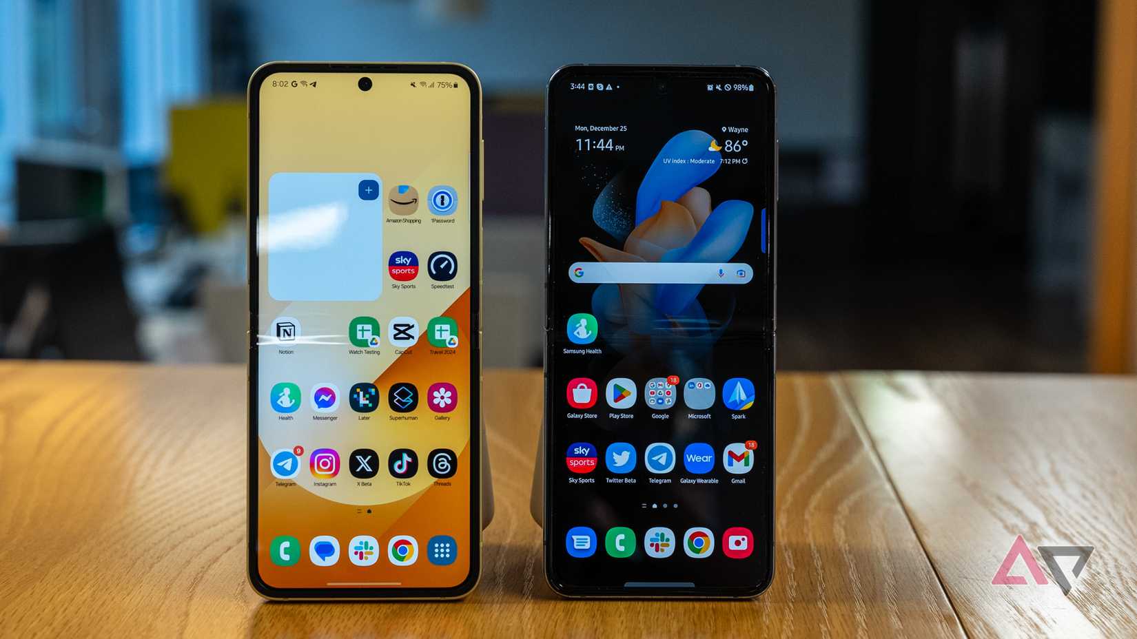 Galaxy Z Flip 6とZ Flip 4の比較