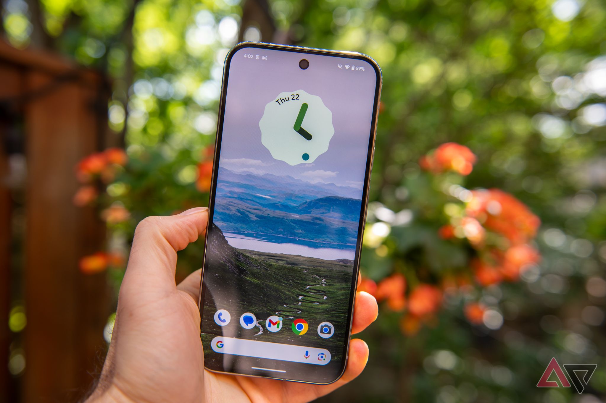 google pixel 9 pro xl in hand