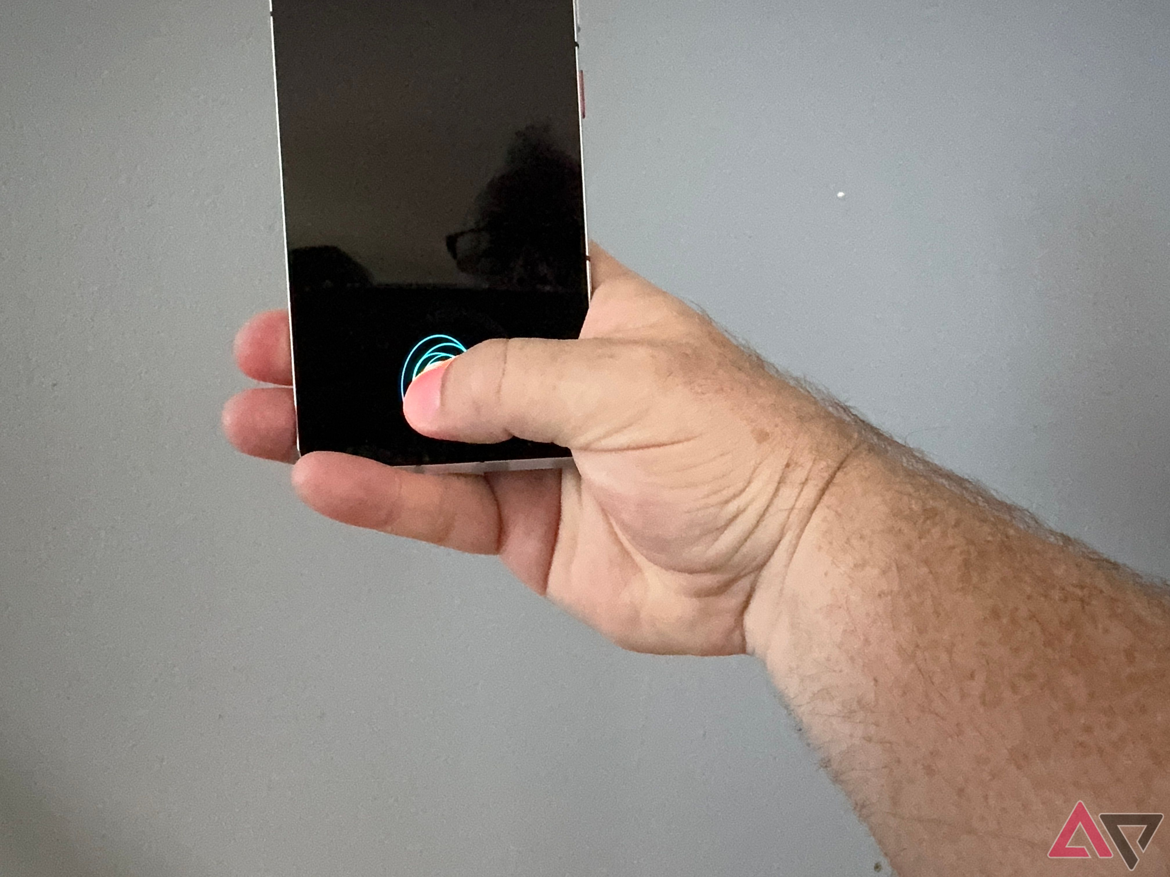 One of the fingerprint scanning animations on the Nubia Z60S Pro.