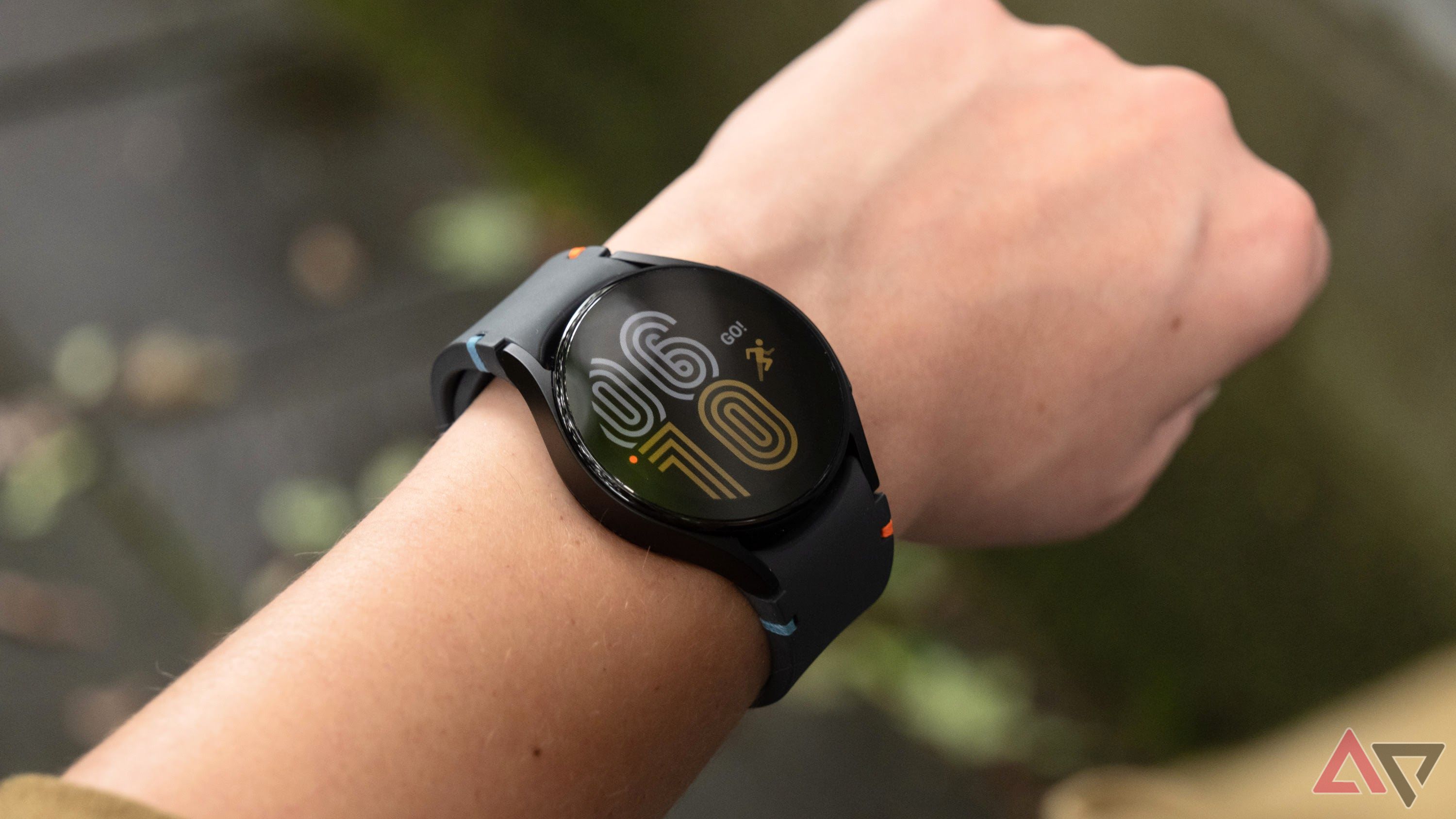 Decent smartwatch online