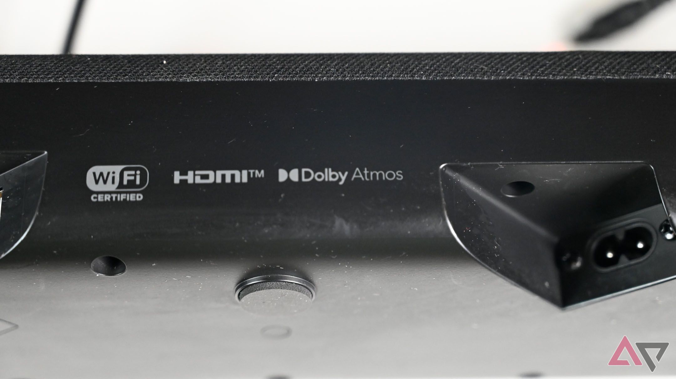 Close shot of Dolby branding on Yamaha True X Bar 40A 