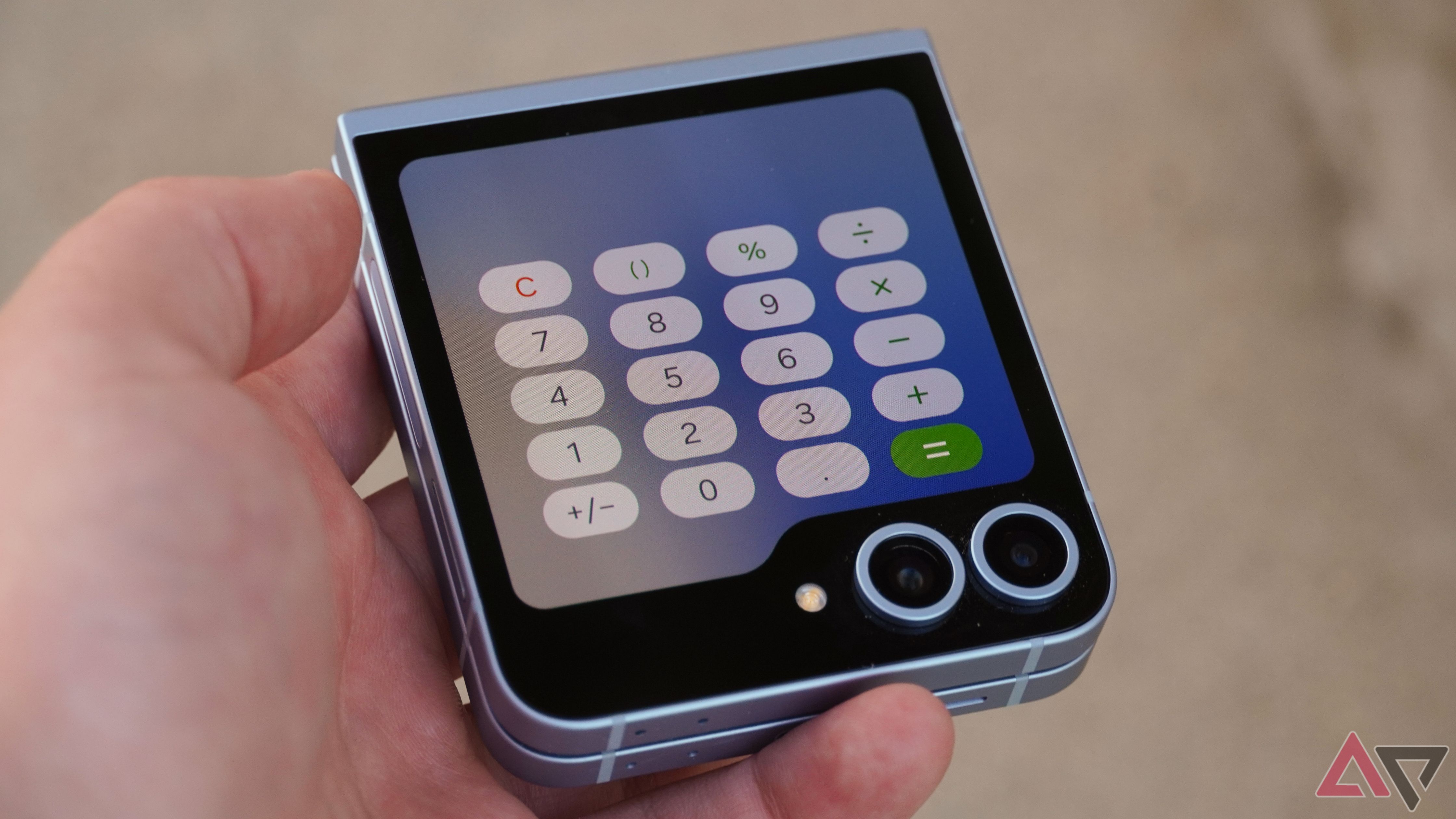 The calculator widget on the Samsung Galaxy Z Flip 6.