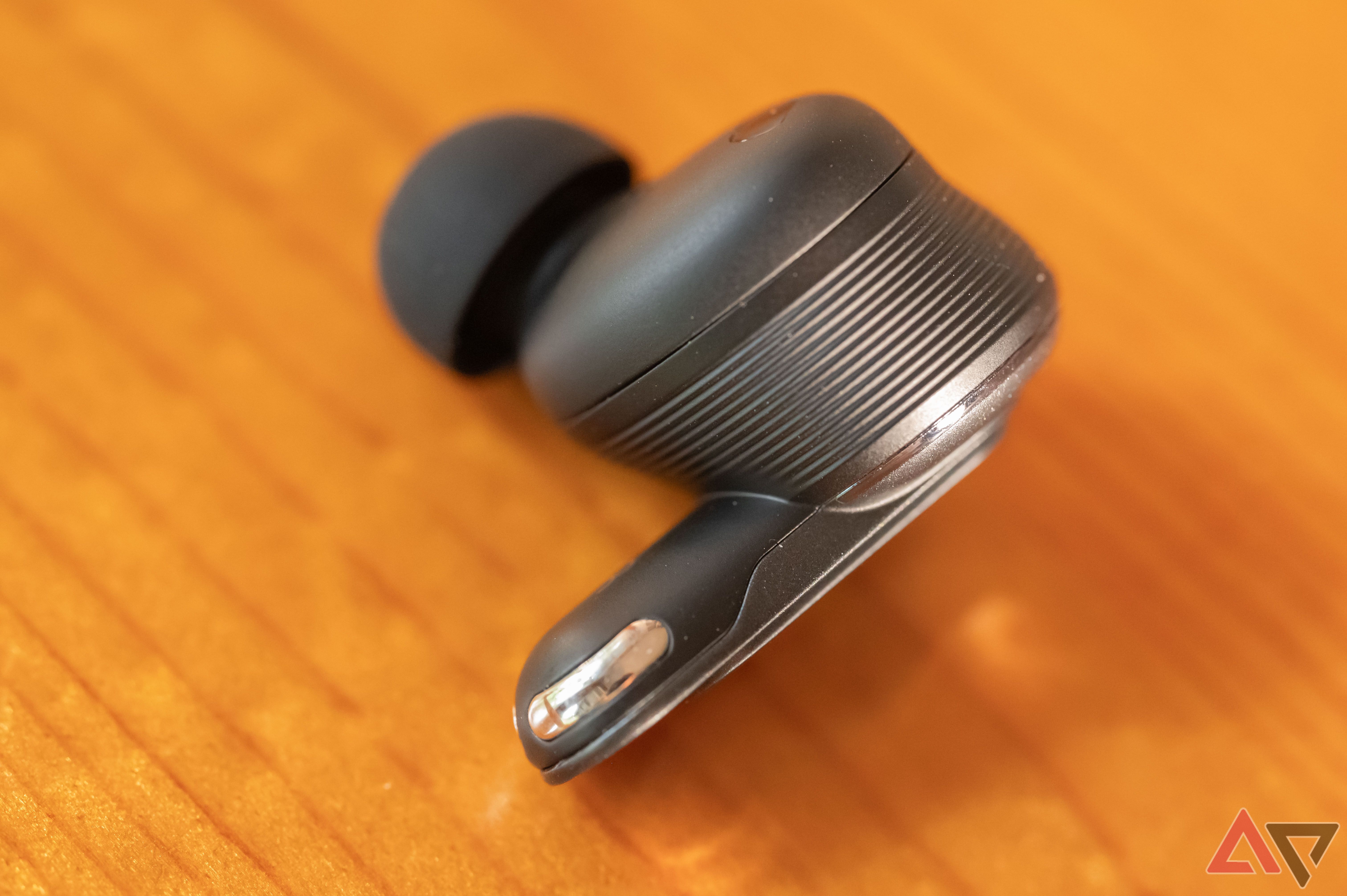 JBL Tour Pro 3 Bud, angled view