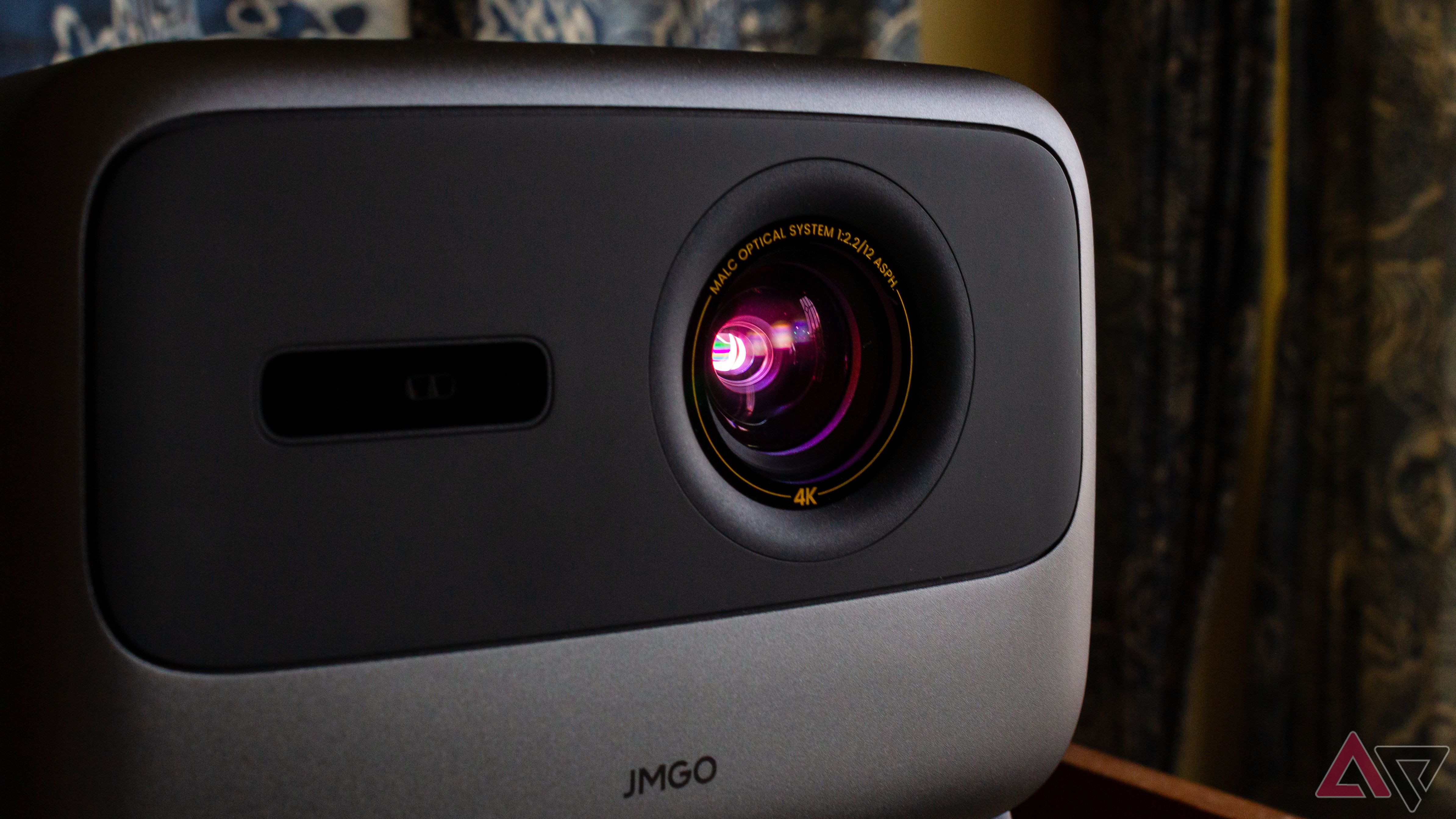 JMGO N1S Pro angled front close-up