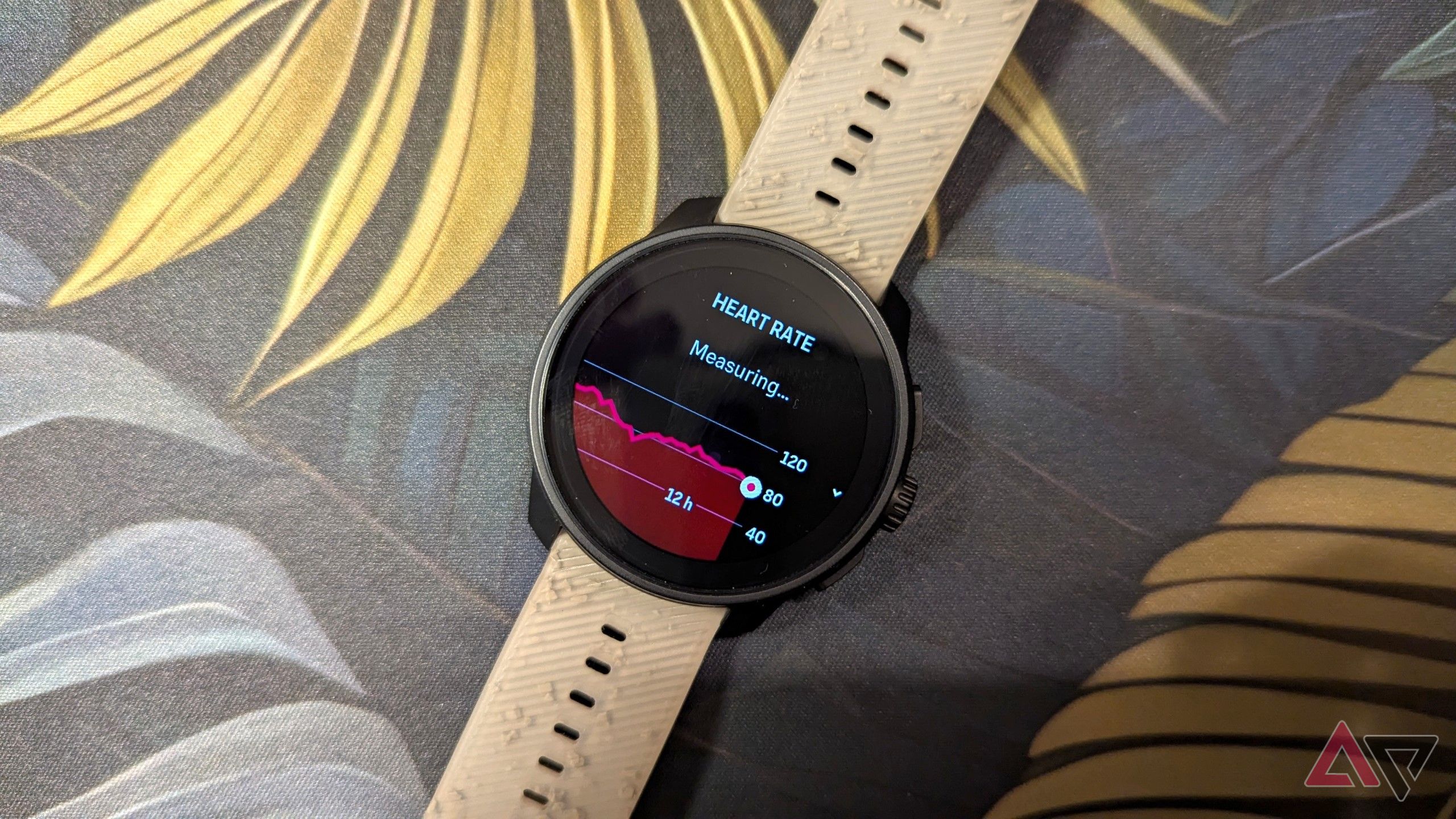 Heart rate sensing on the Suunto Race S.