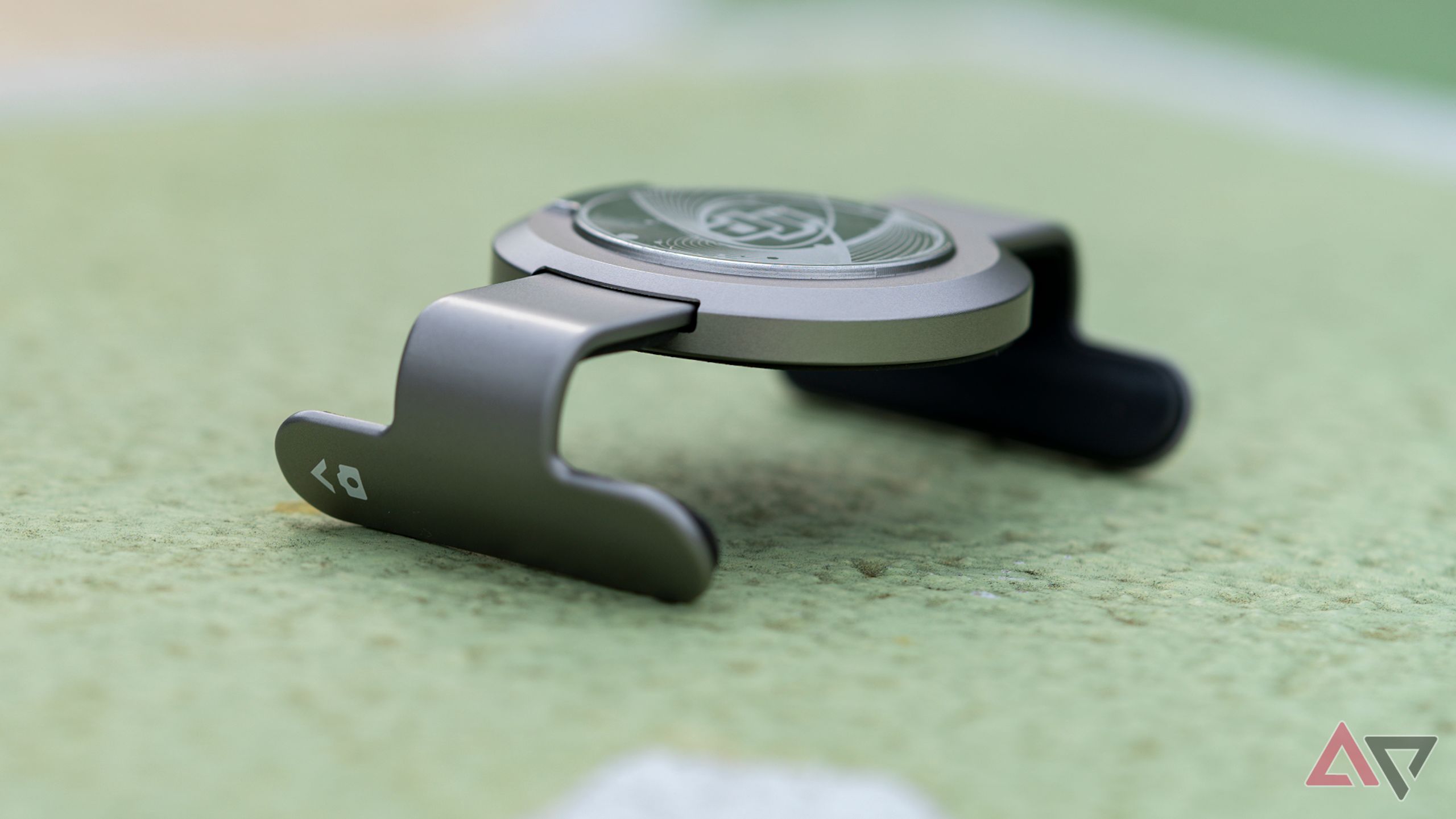 DJI Osmo Mobile 6 phone holder clamp