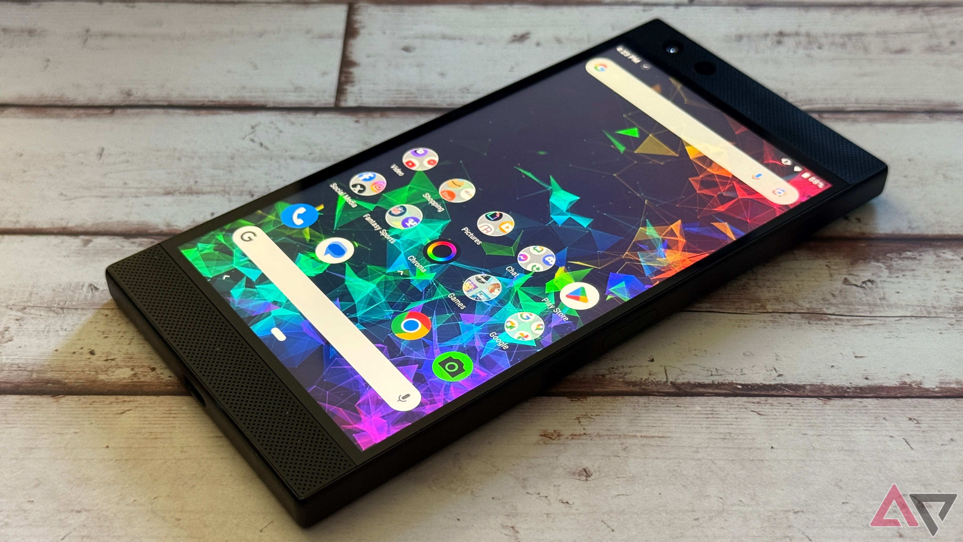 Màn hình chính của Razer Phone 2