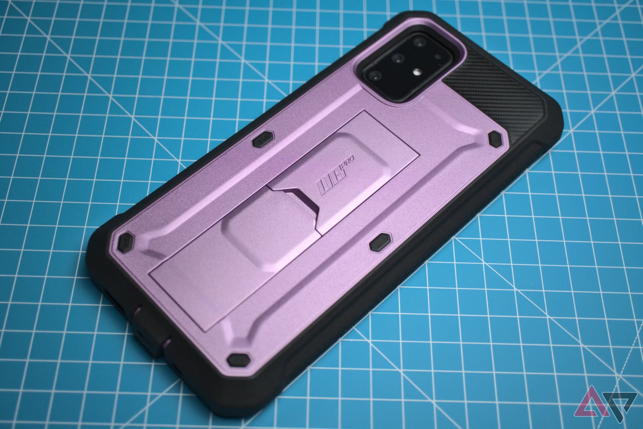 A photo of a Galaxy S20 in a pink UB Pro case 