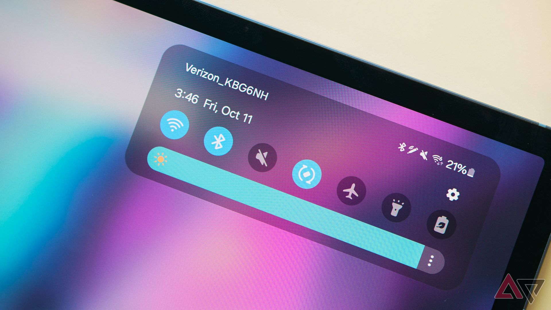 A close up on the Tab S10's brightness controls