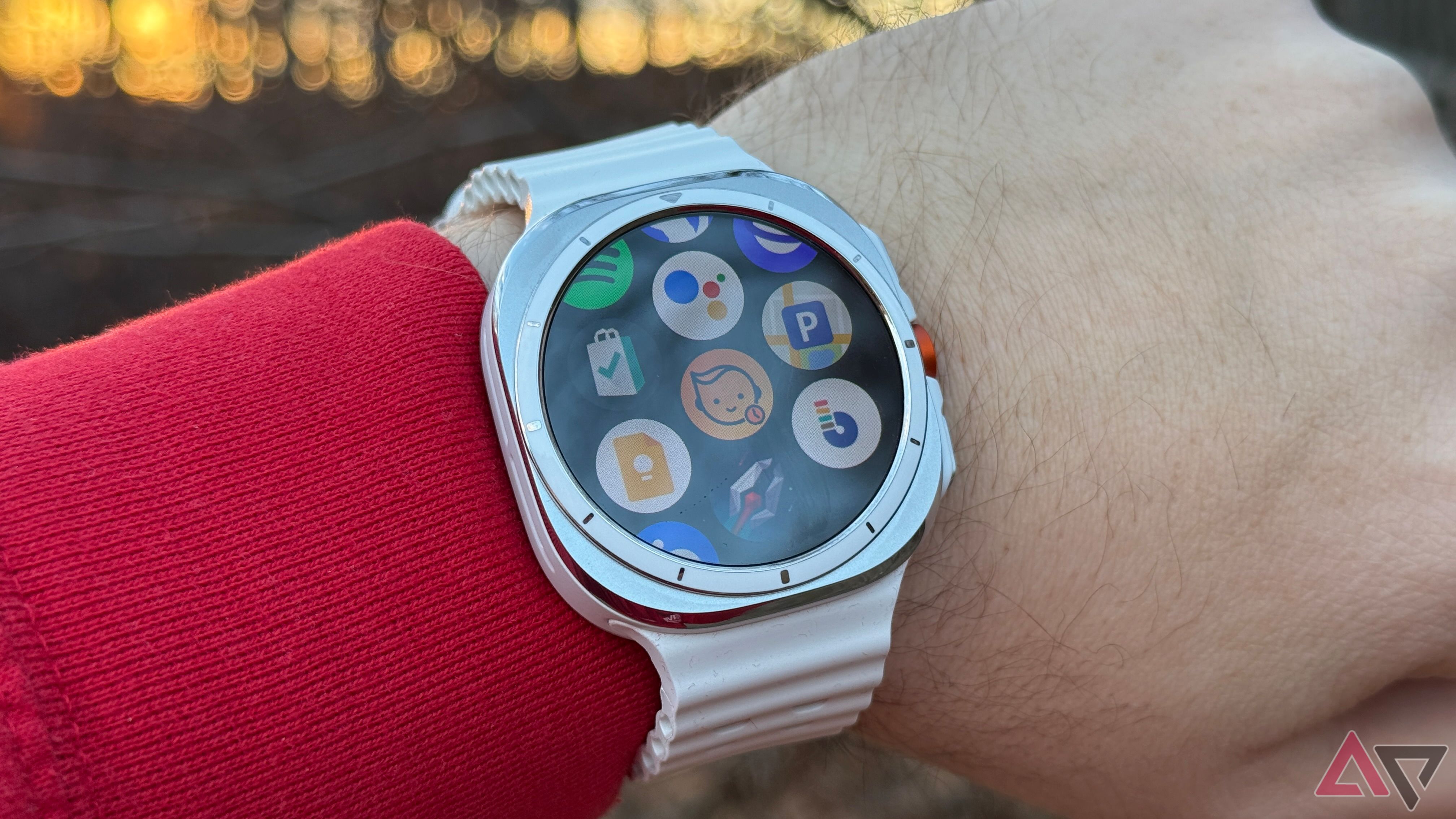 I’m lazy — here are 5 non-fitness ways I use a smartwatch anyway