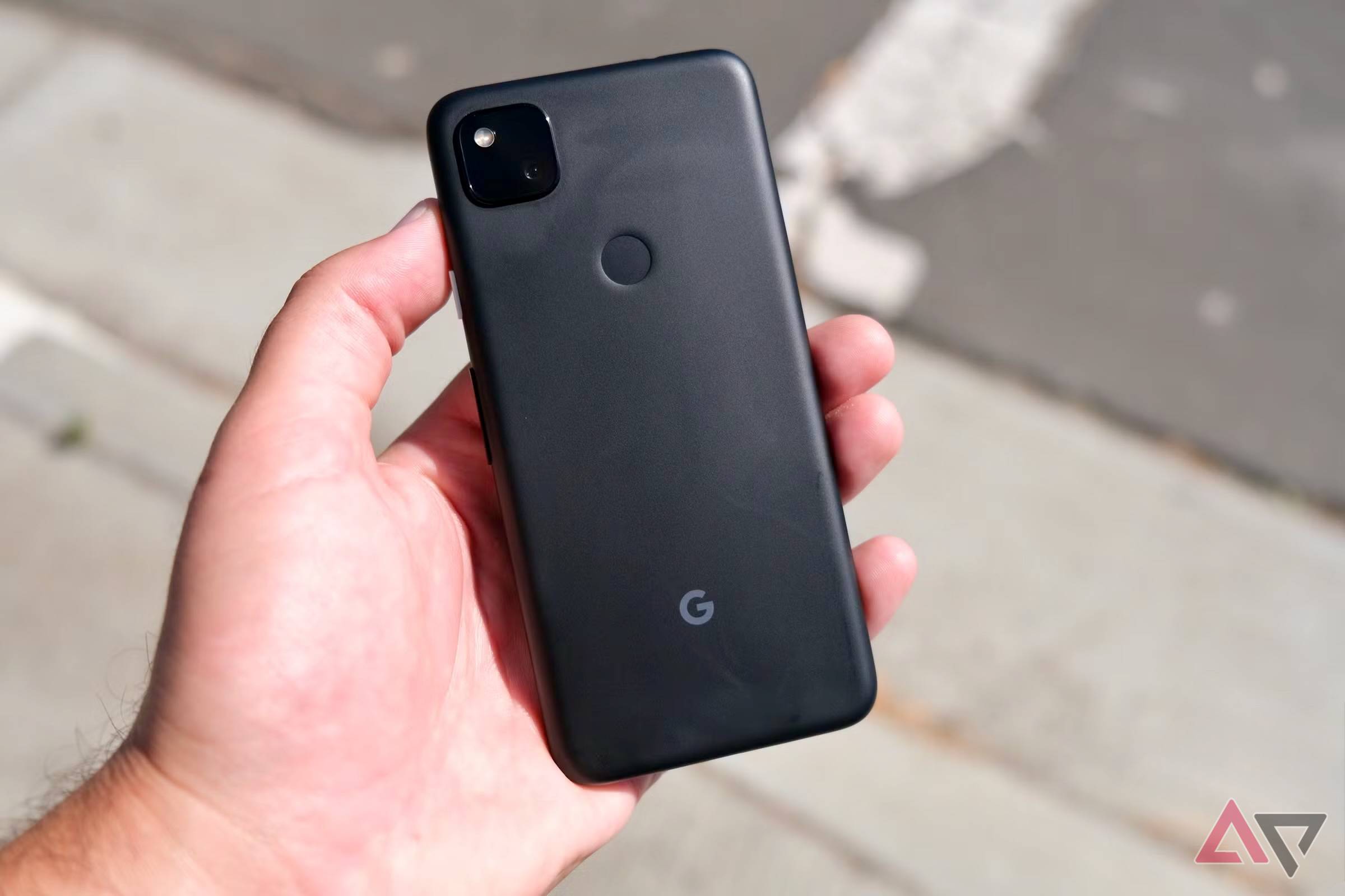 Cadorabo Custodia A Libro BRUNO CAFÉ Per Google Pixel 4a - Con Portacarte, Funzione Stand E Chiusura Magnetica, In Similpelle