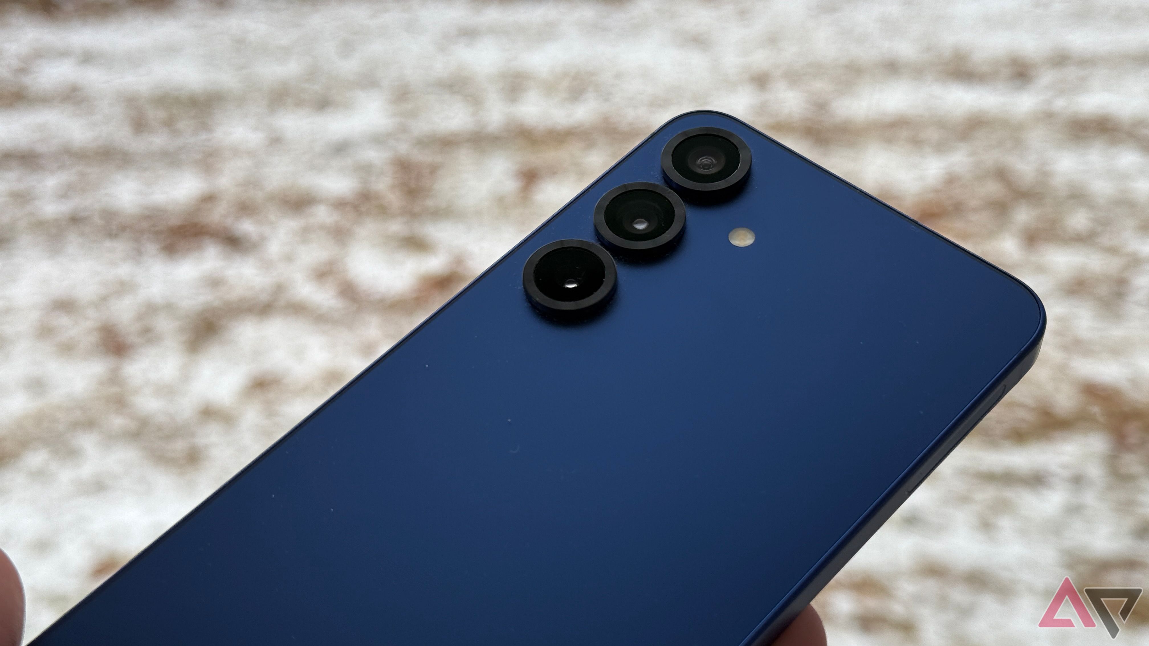 Camera array on the Galaxy S25+