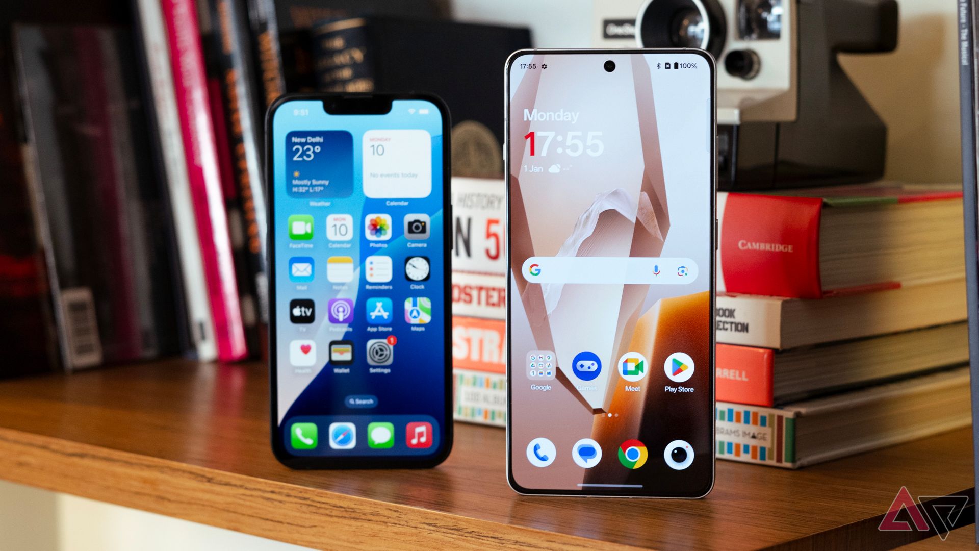 OnePlus 13R vs iPhone 16e with displays switched on