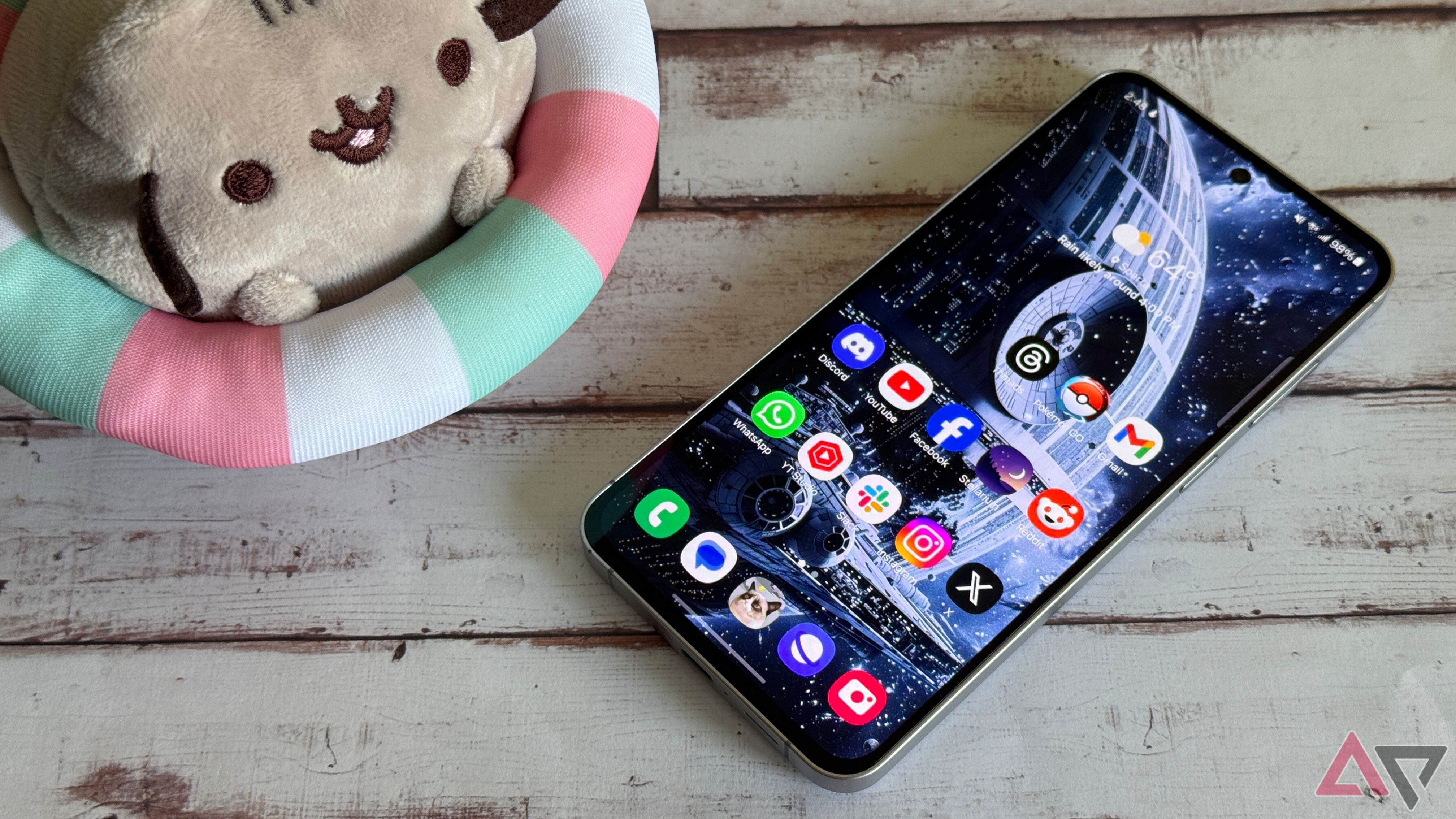 5 reasons I’d buy a Samsung Galaxy S24 FE right now