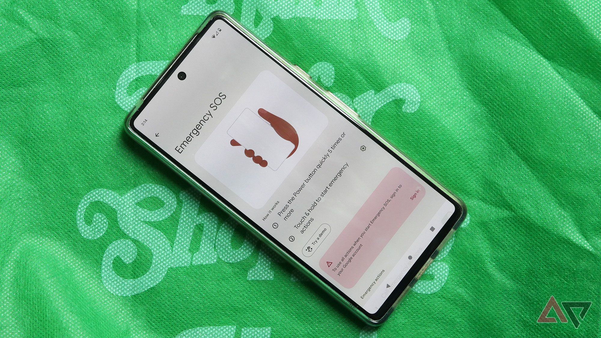 An Android showing Emergency SOS settings.
