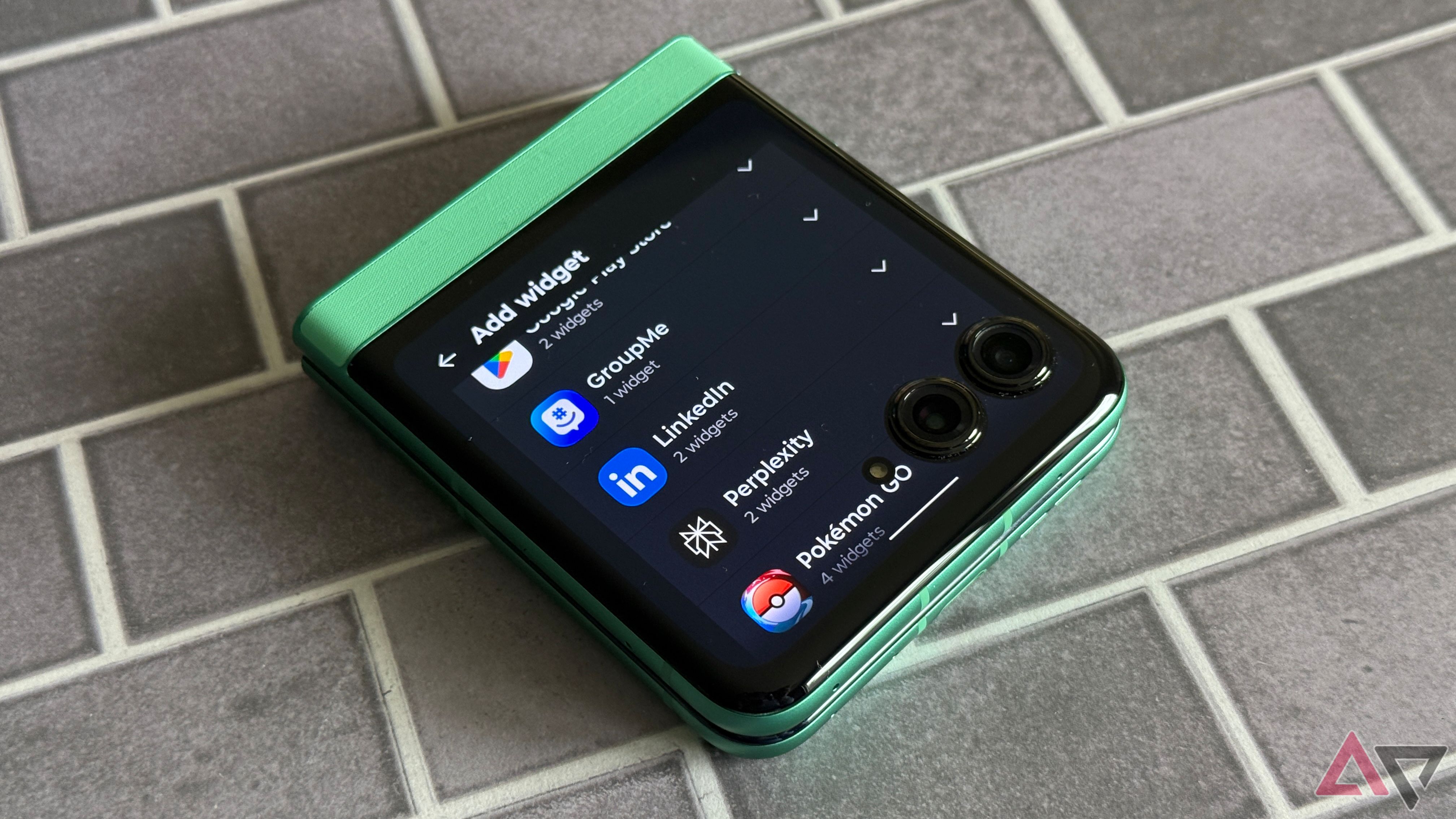 Widgets panel shown on the outer display of the Motorola Razr 2025