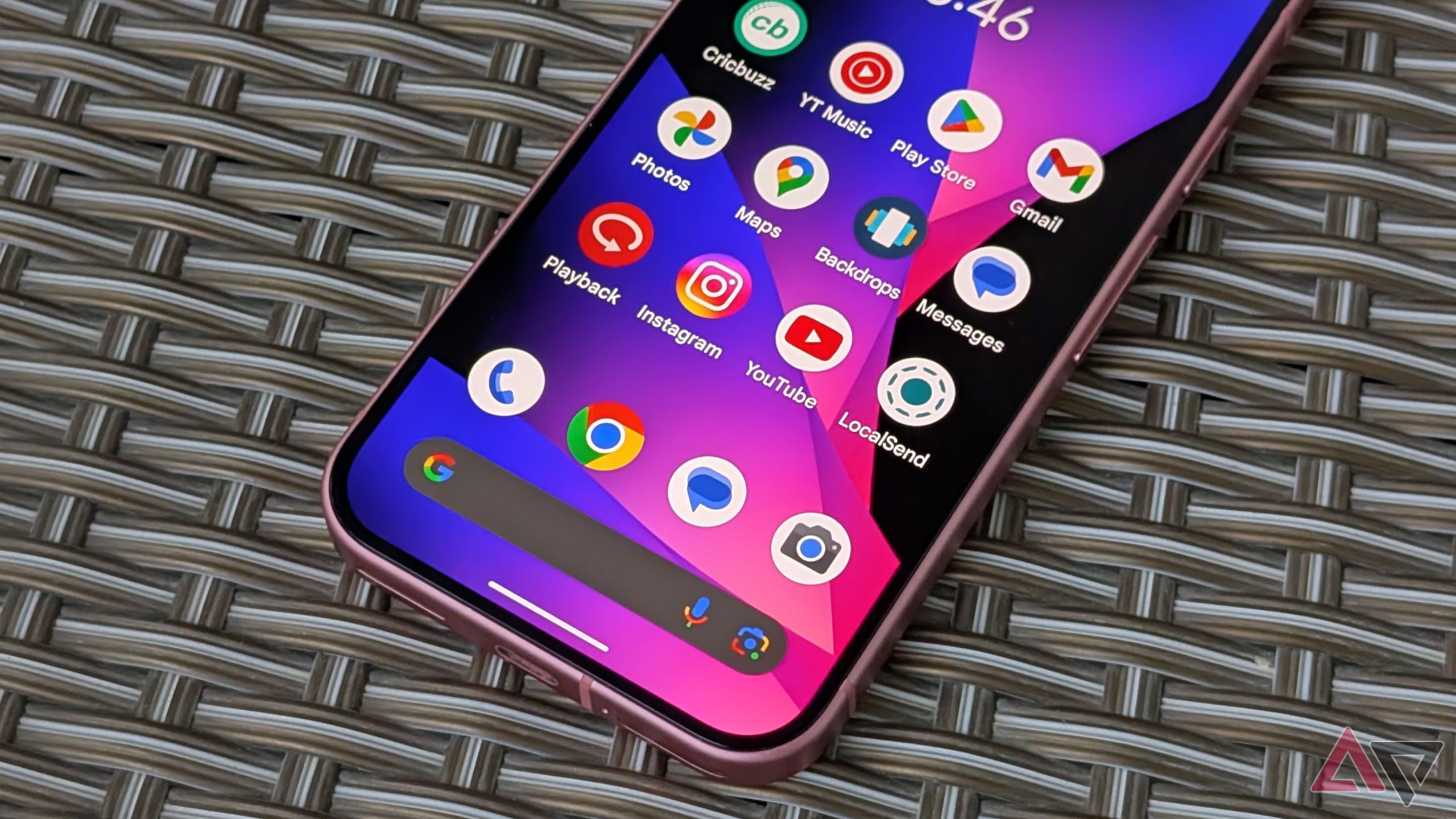 Home screen of Google Pixel 9