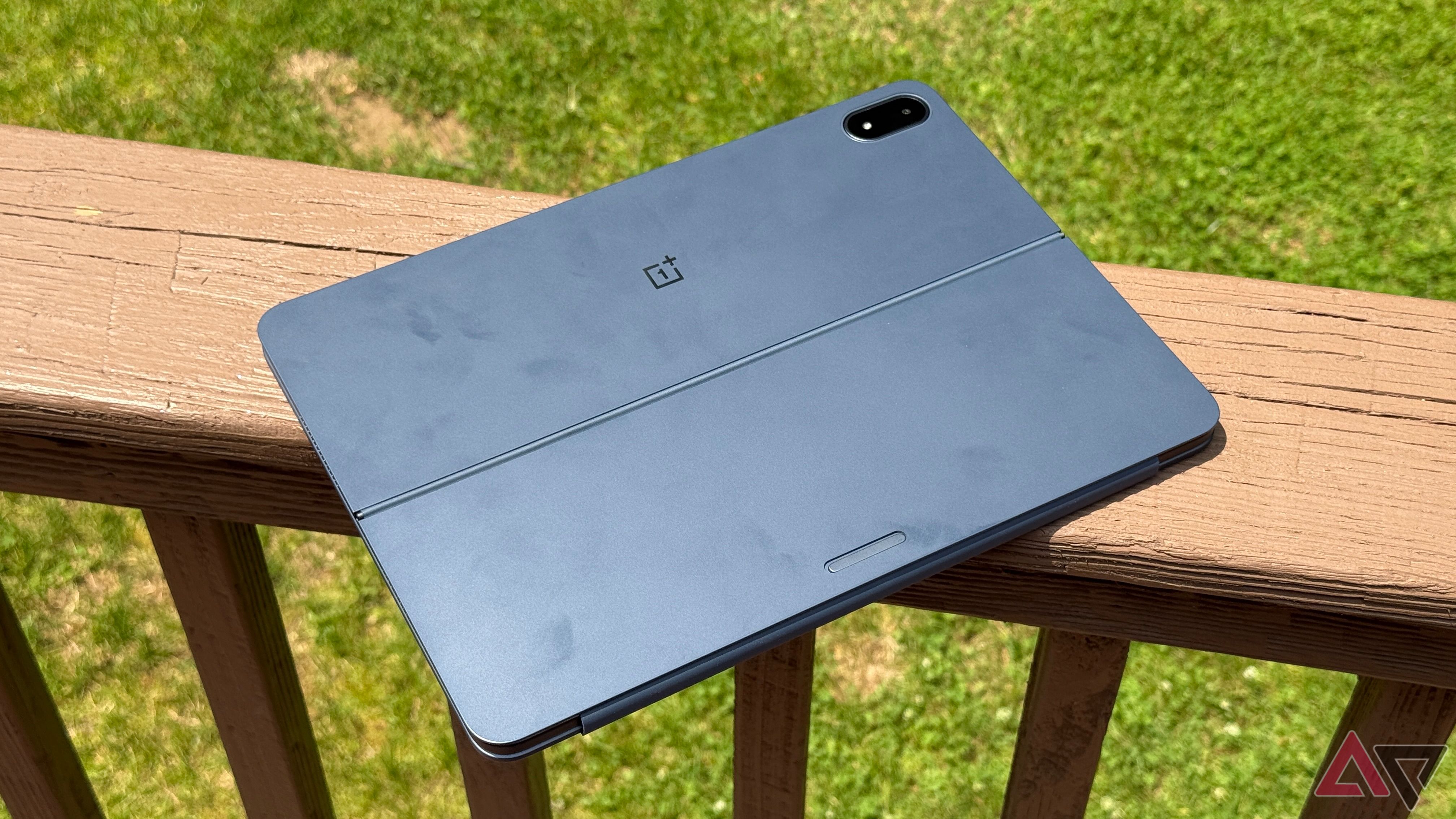 OnePlus Pad 3 with keyboard case closed