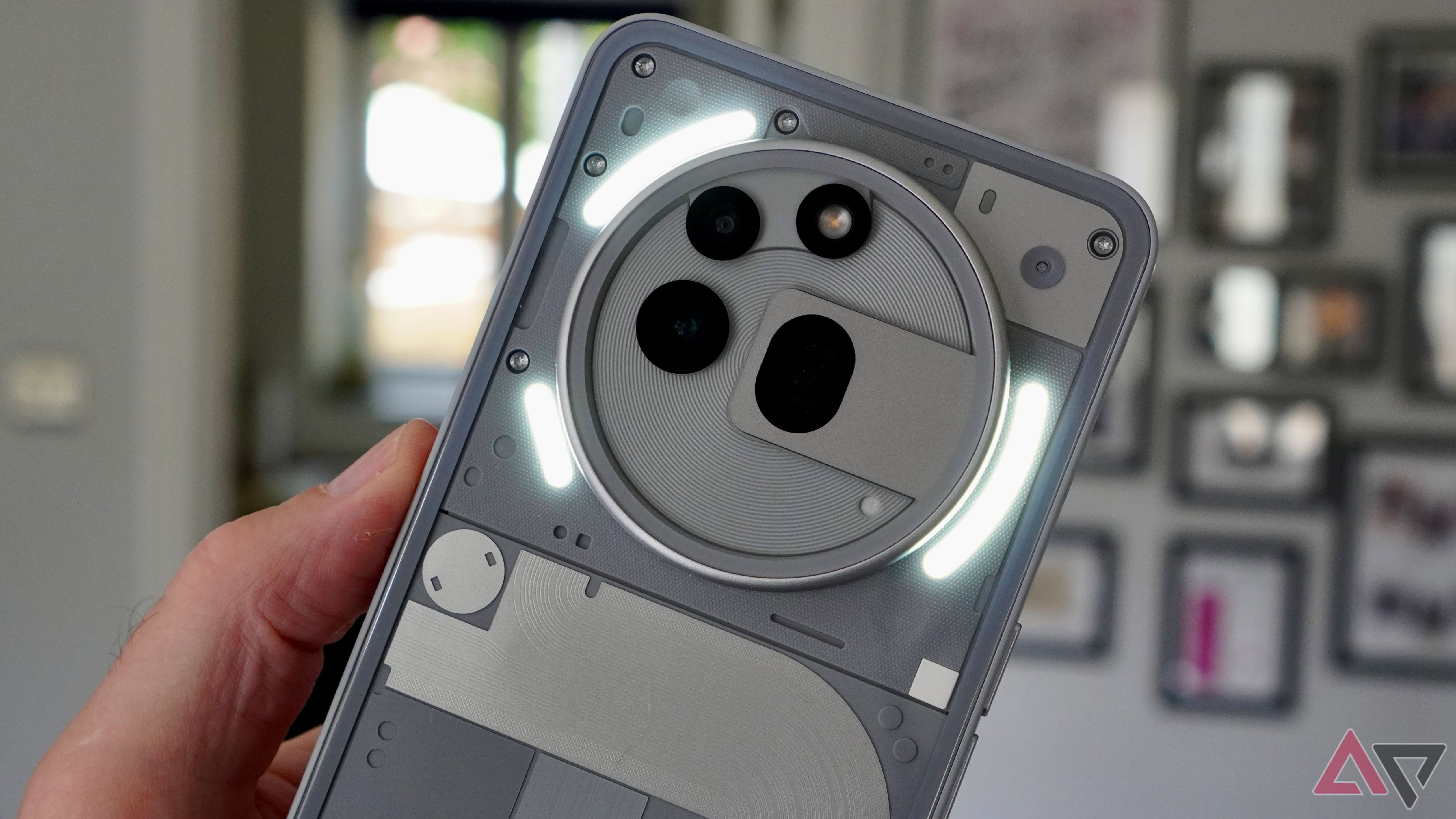 带有主动光字形界面的电话3a