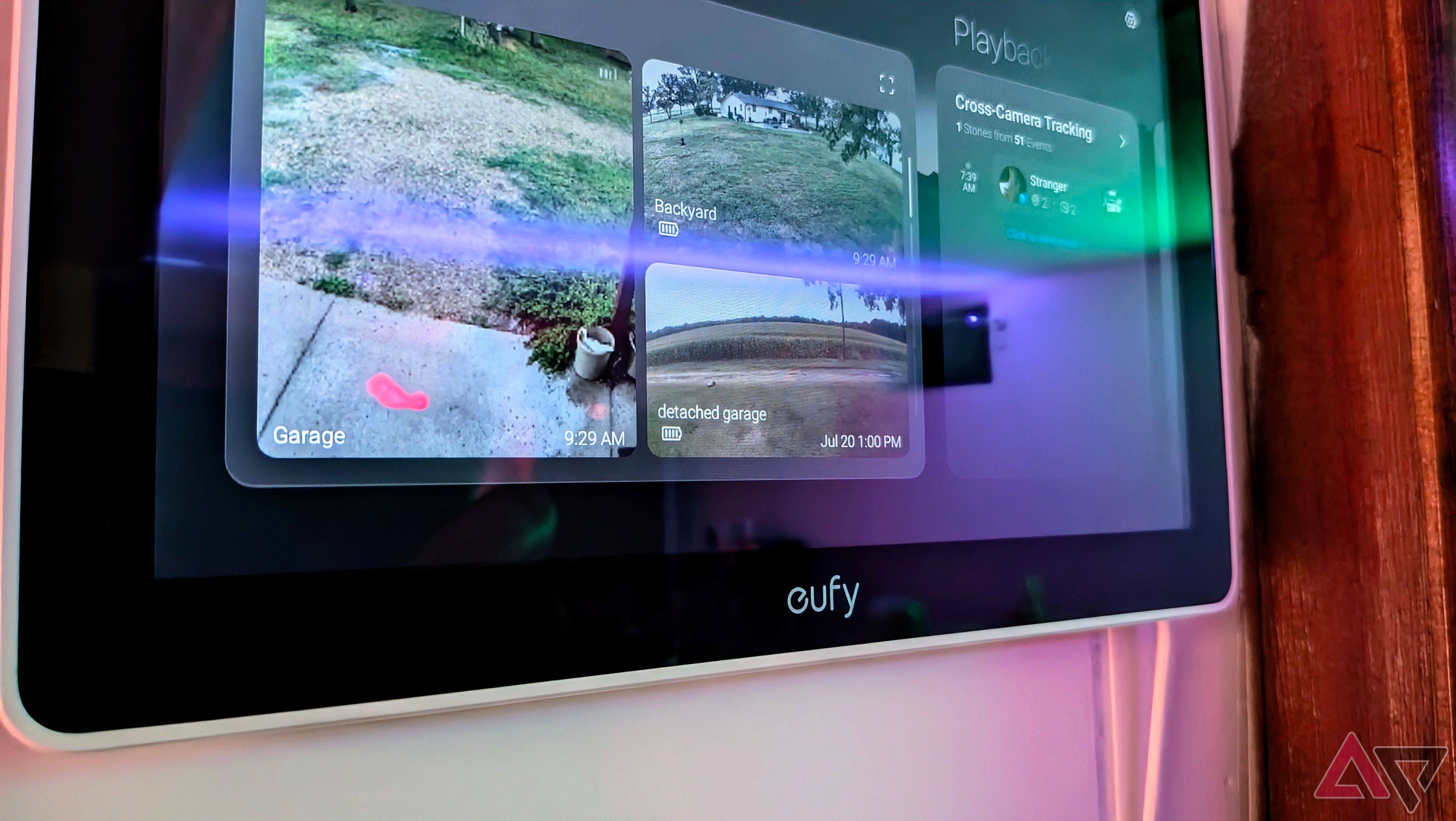         Eufy Smart Display E10 Camera de pantalla y logotipo de Eufy