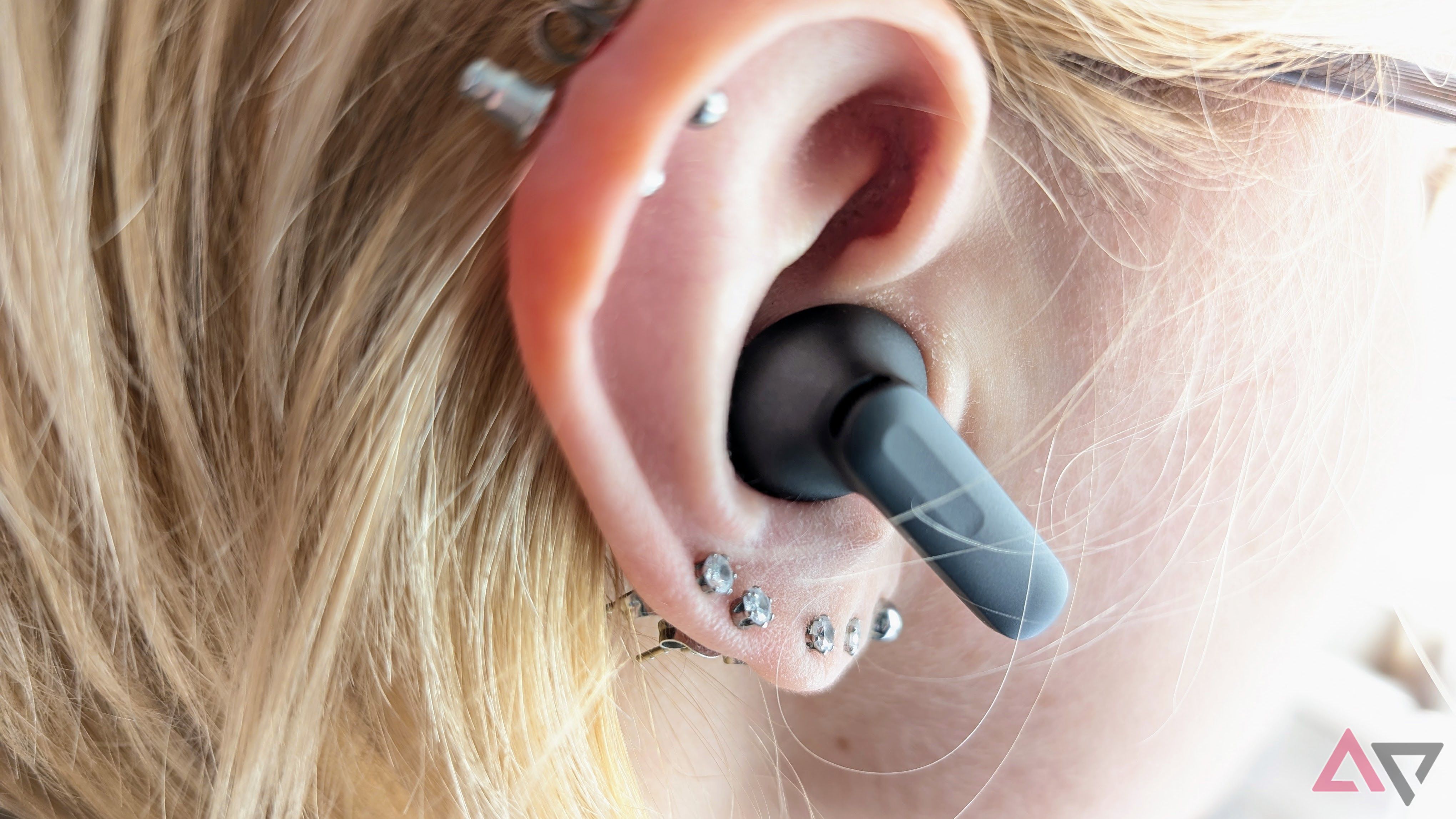 OnePlus Buds 4 in ear