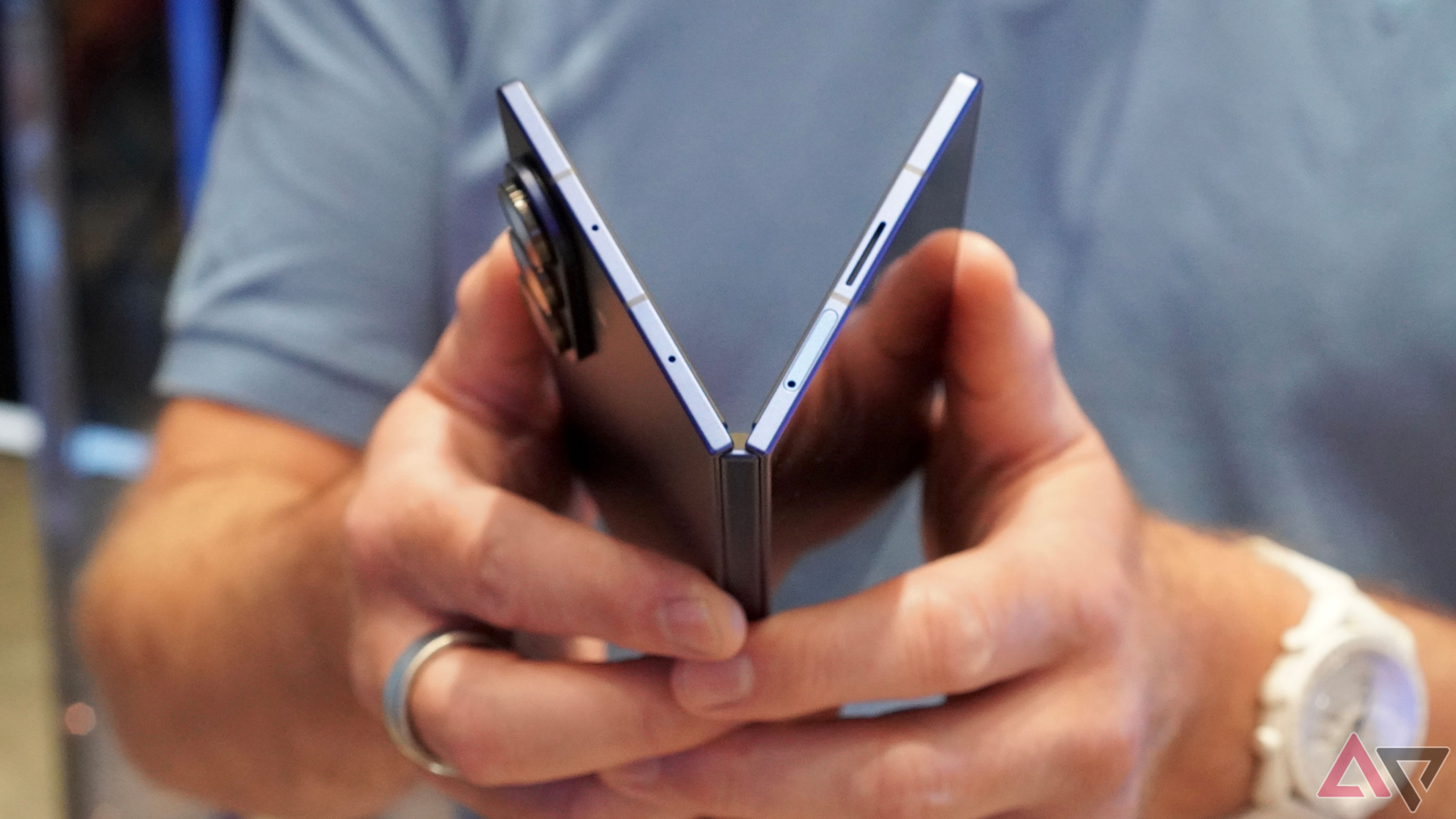 We go inside the Galaxy Z Fold 7 with Samsung to reveal all its secrets