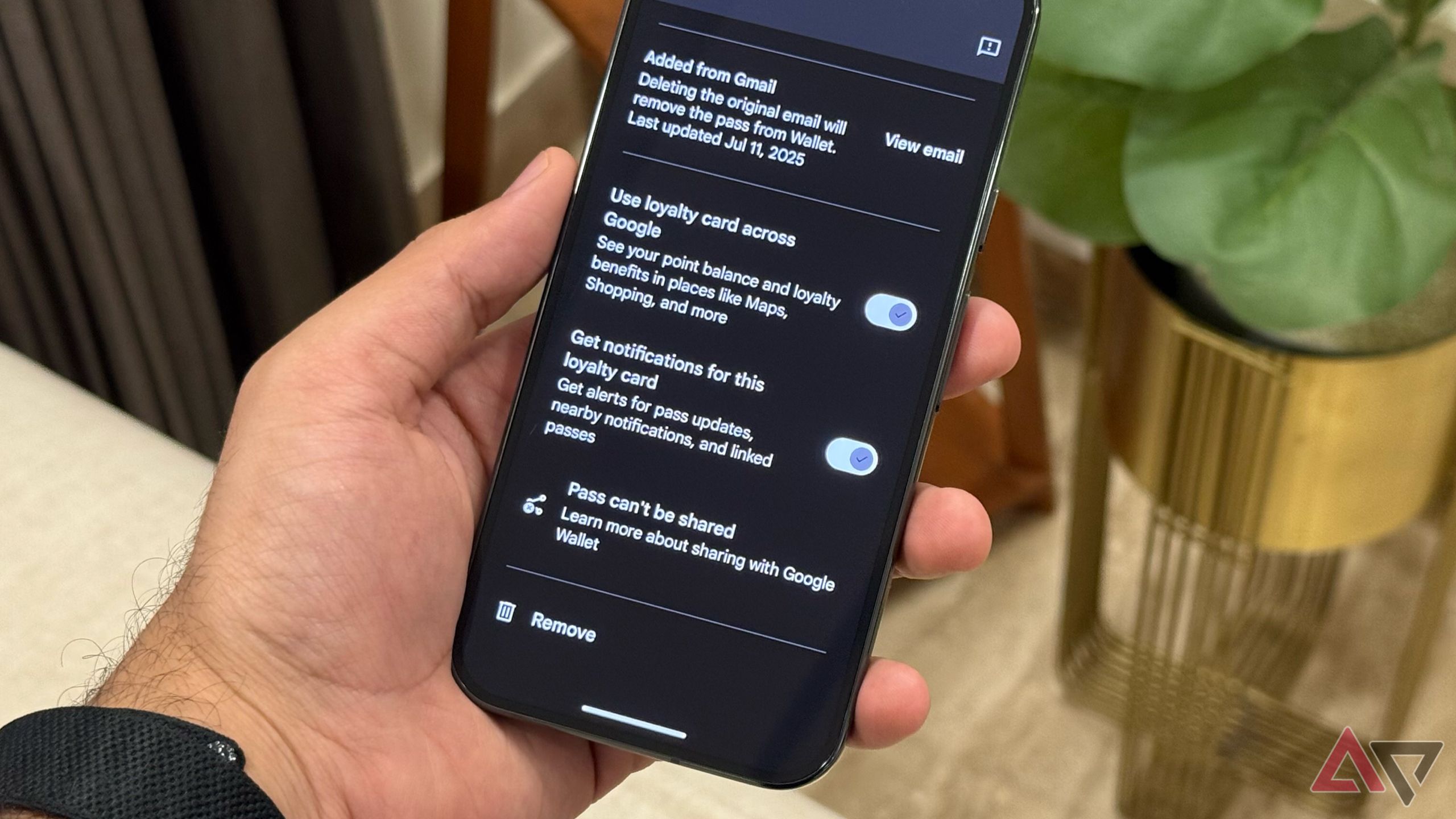 Google Wallet toggle for getting notifications related to passes and cards based on location